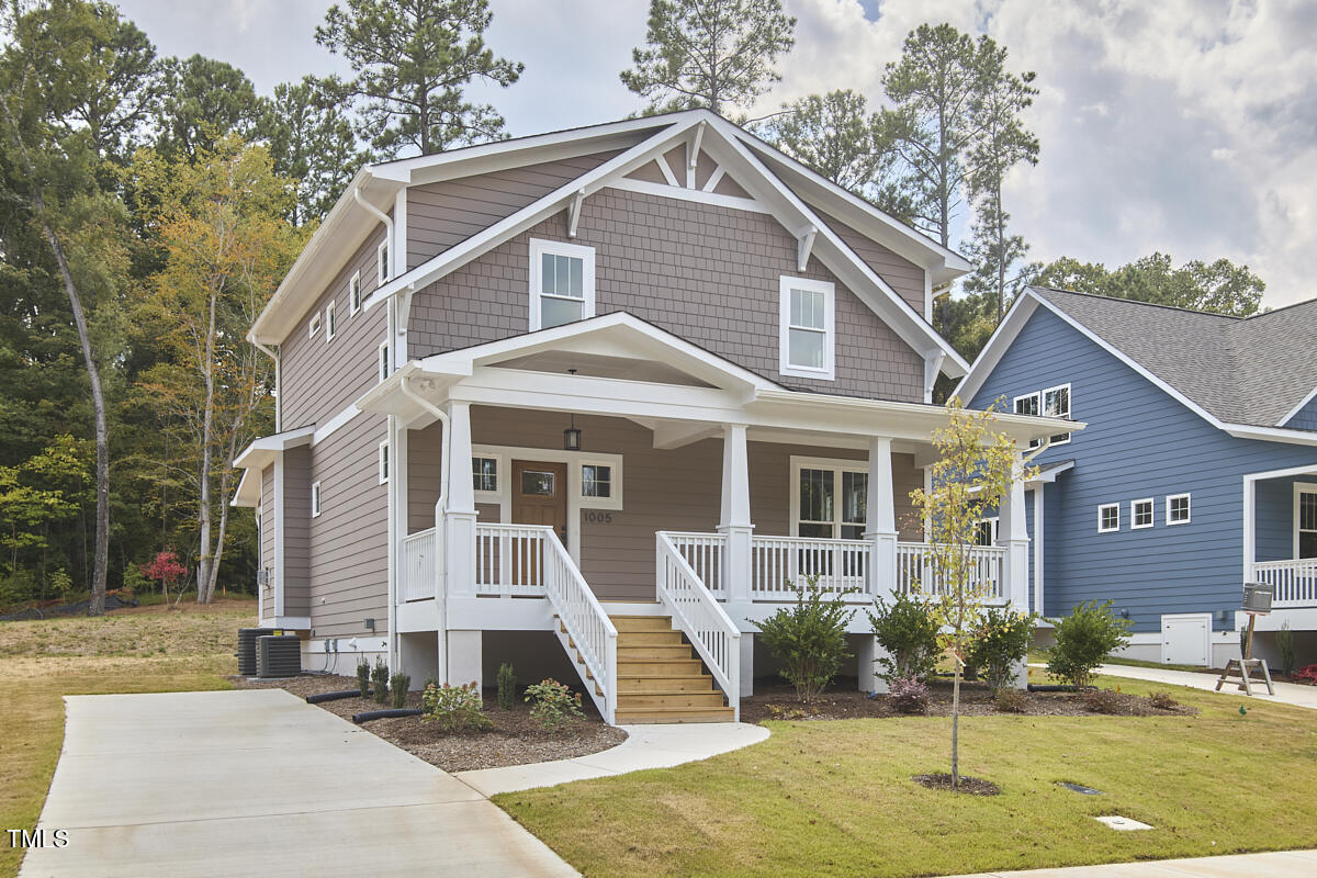 1005 Forrestal Place