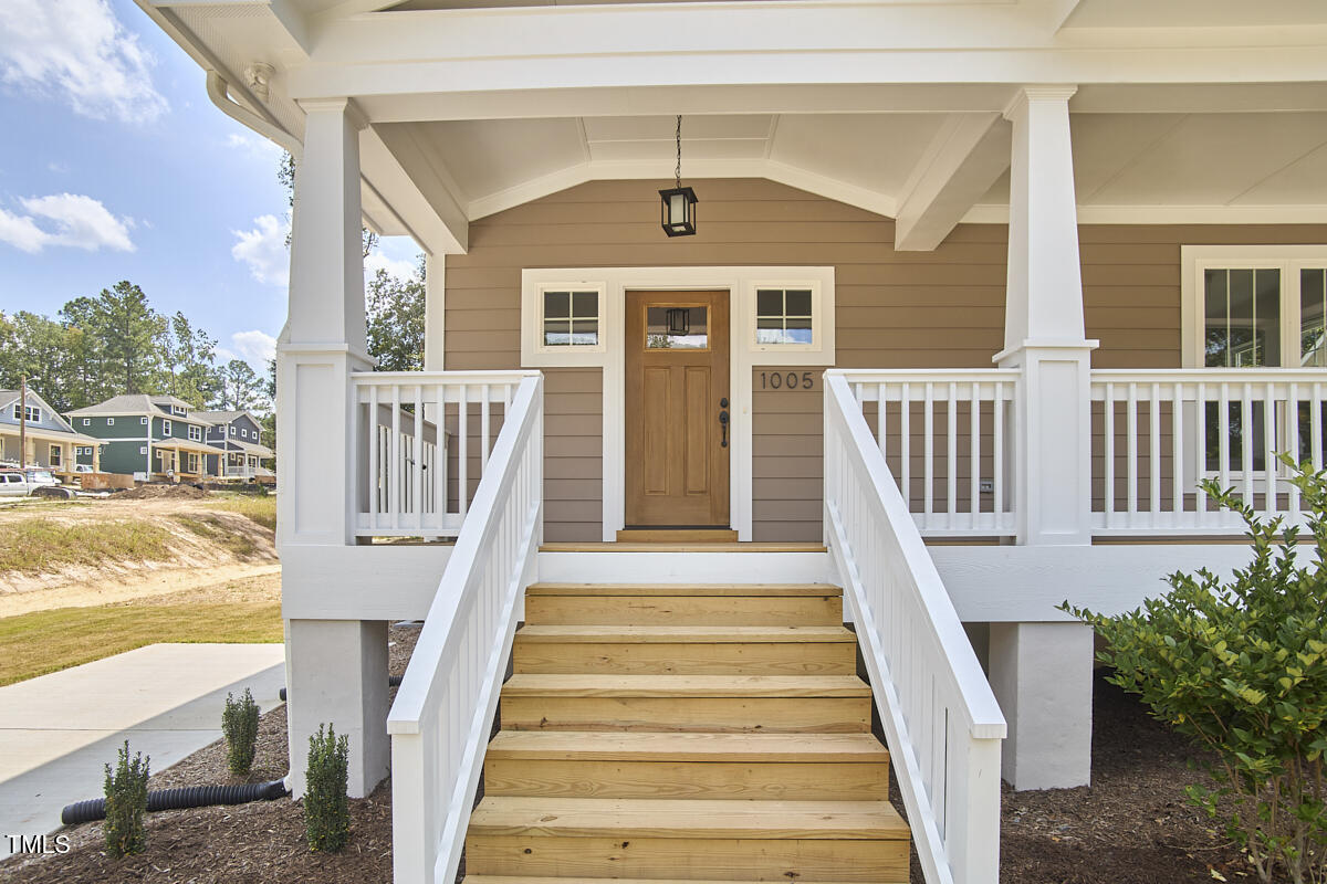 1005 Forrestal Place