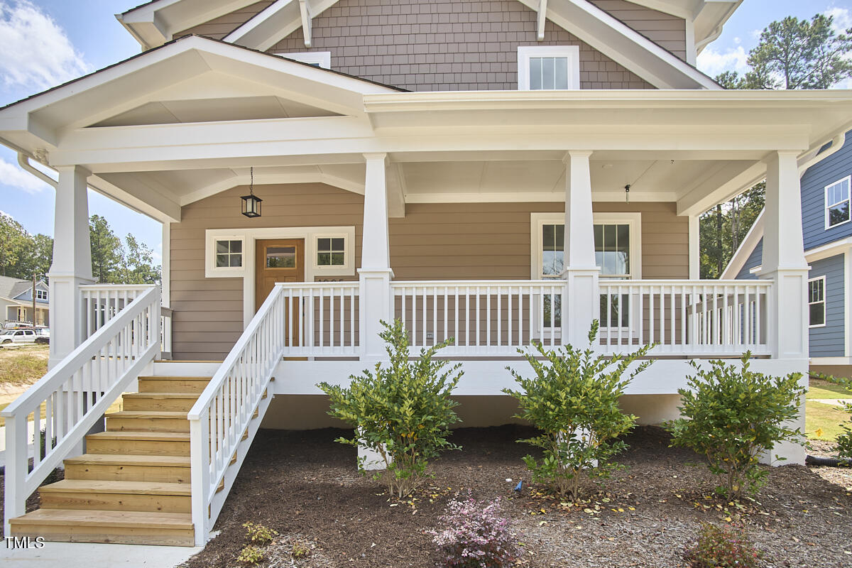 1005 Forrestal Place