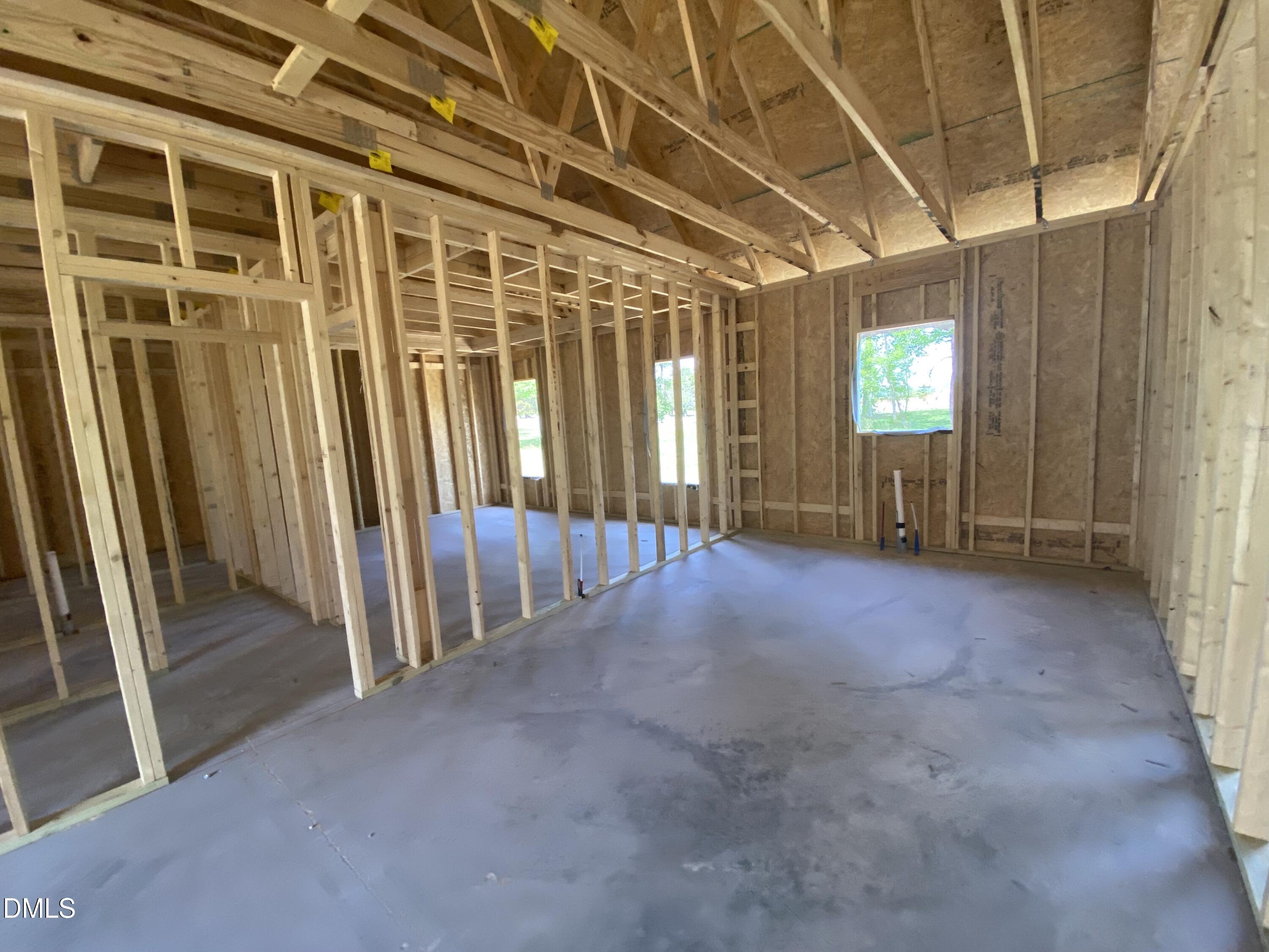 507 N Hillandale Drive