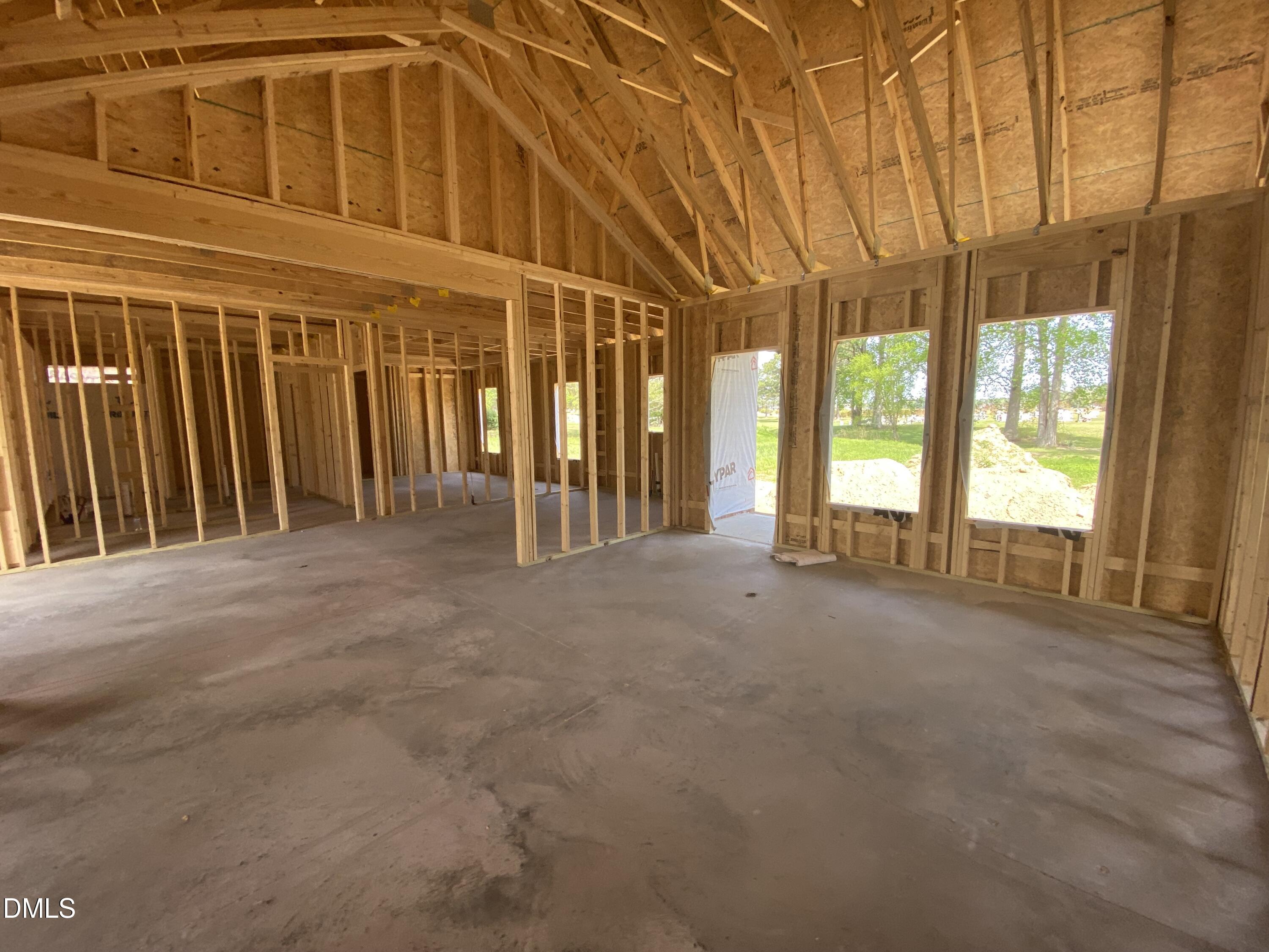 507 N Hillandale Drive