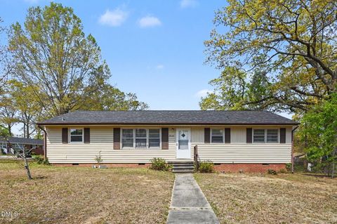 2526 Hyde Street Burlington NC 27217