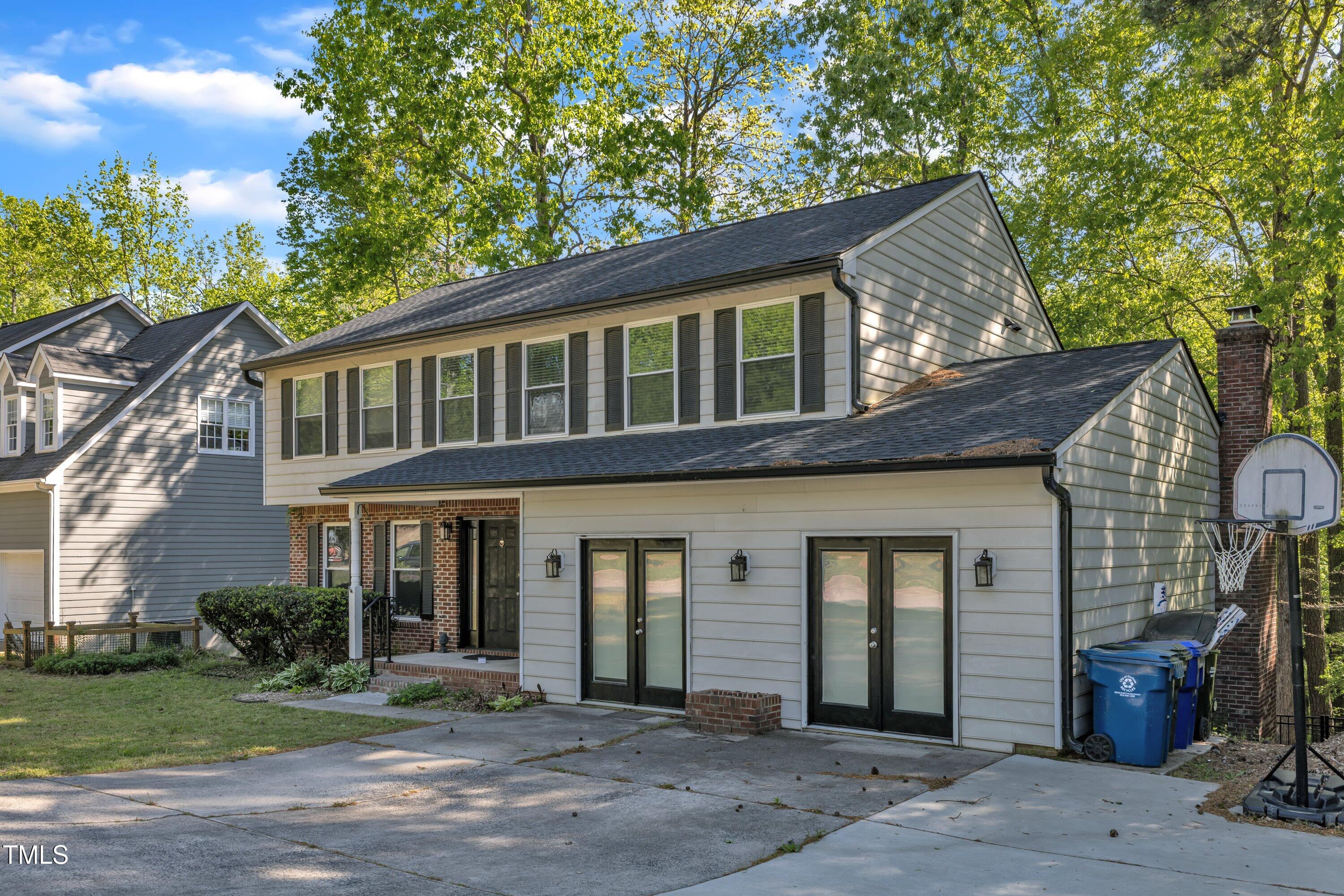 5315 Oakbrook Drive
