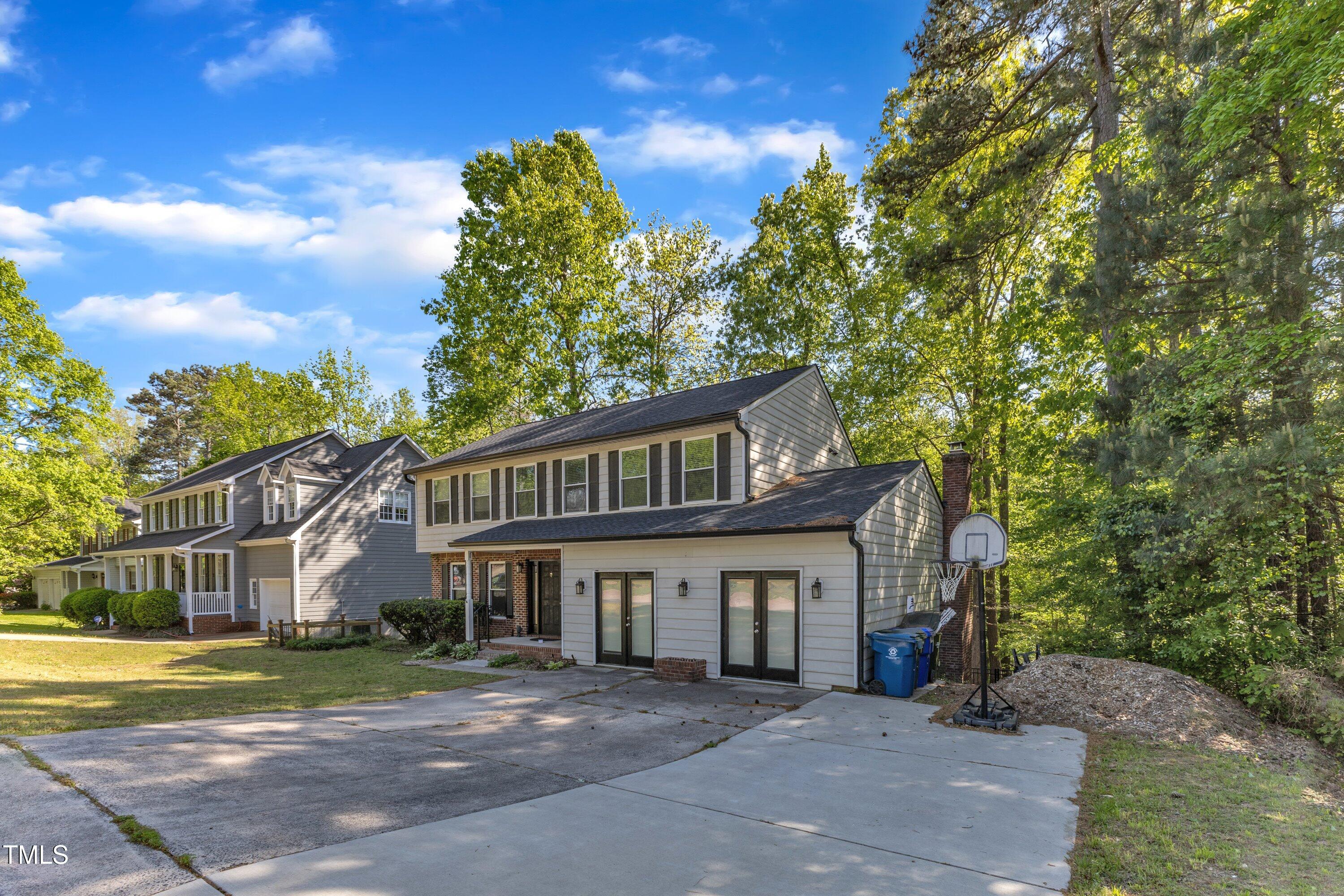5315 Oakbrook Drive