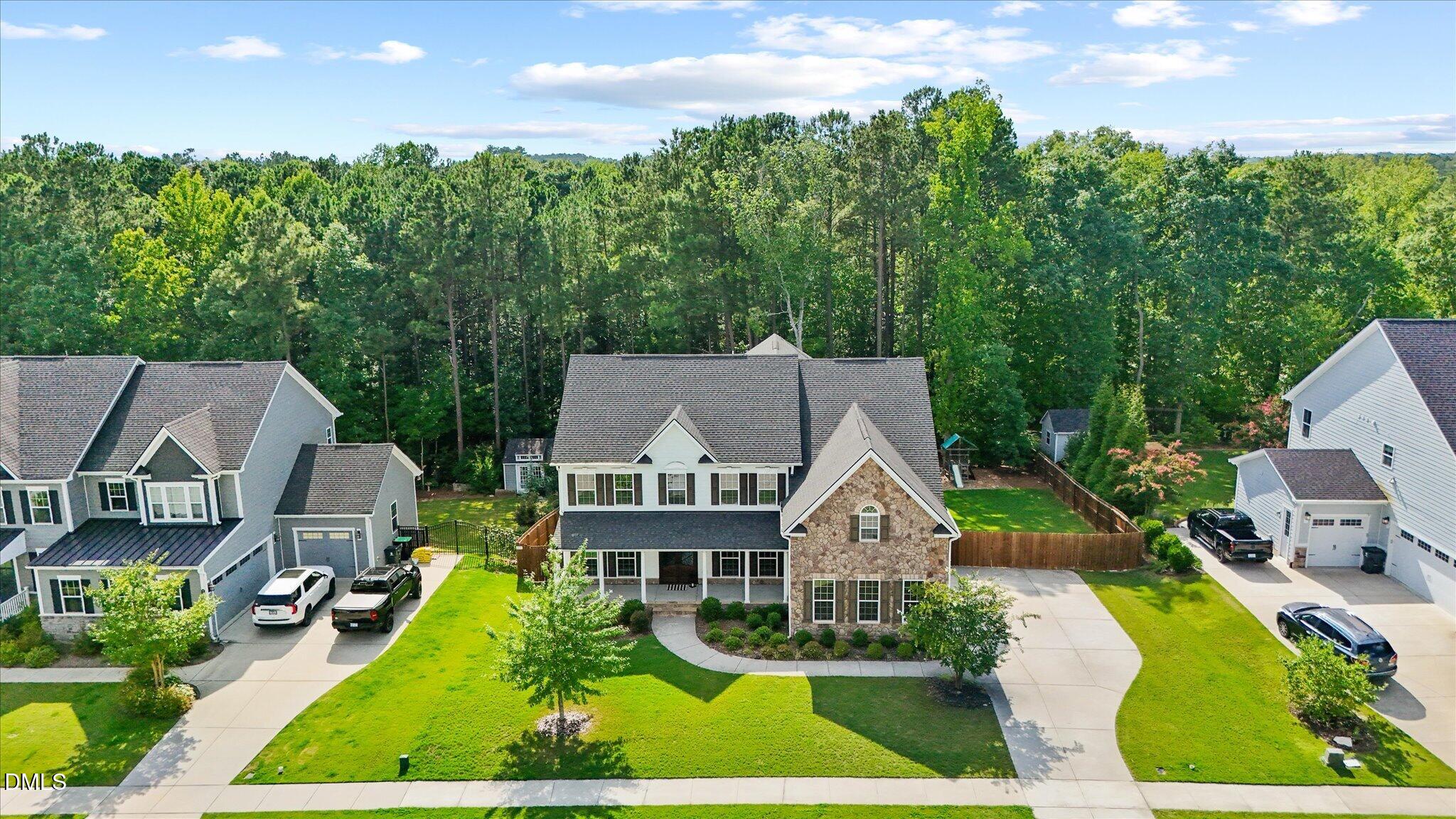 2812 Clifton Oaks Drive