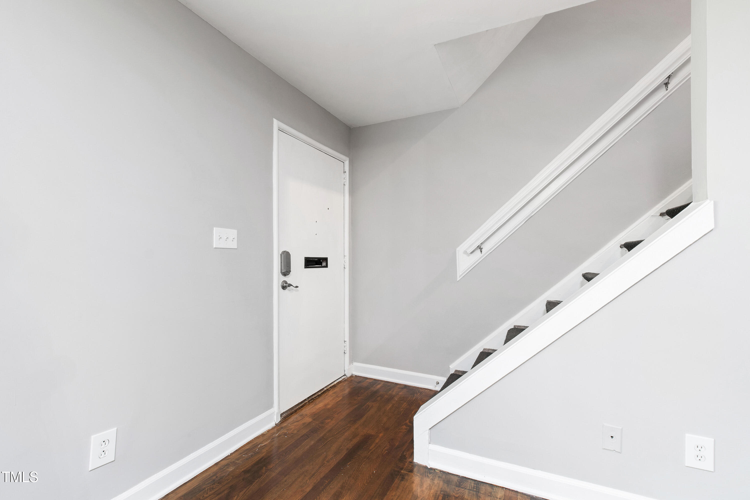 832 Bryan Street