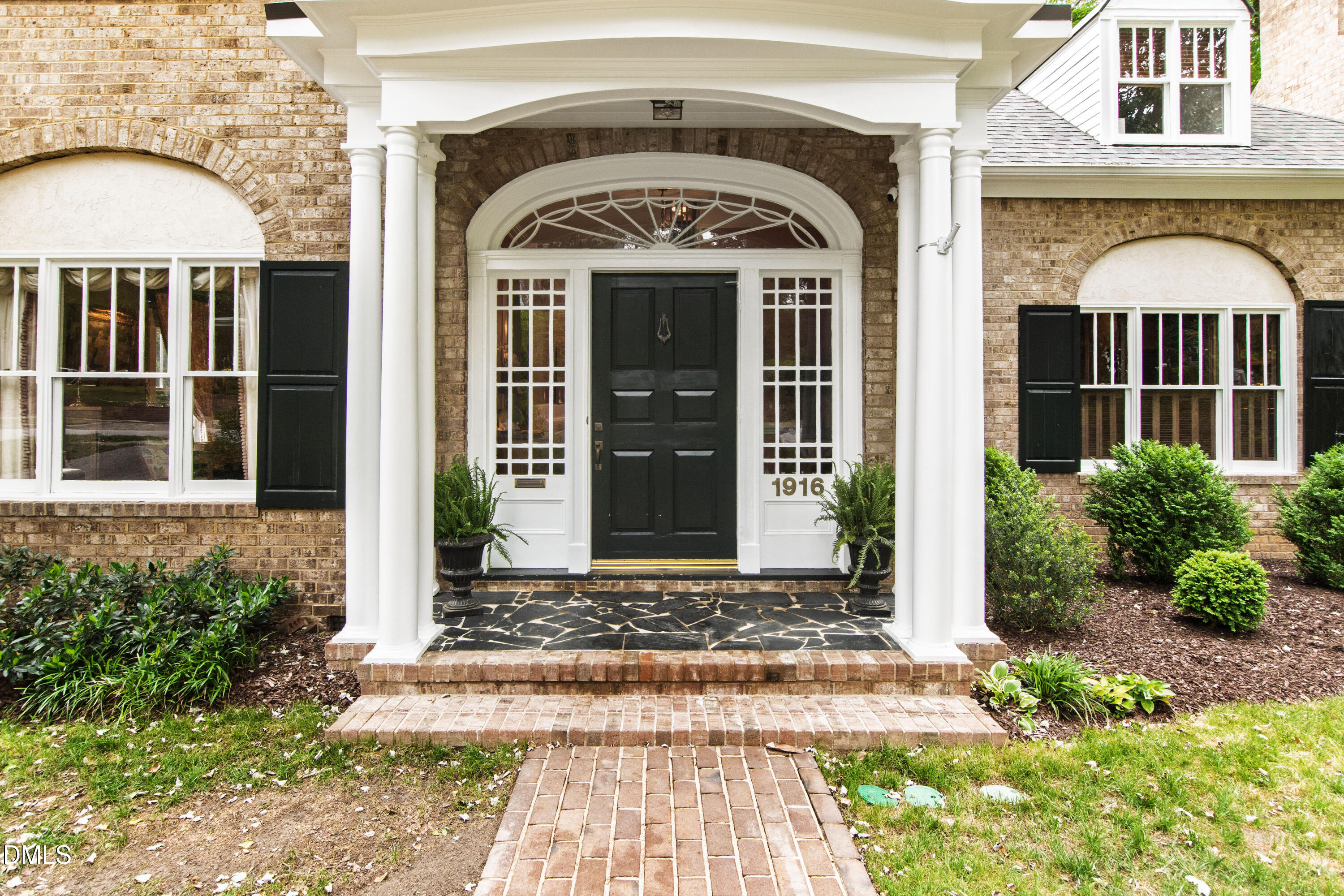 1916 Stone Street