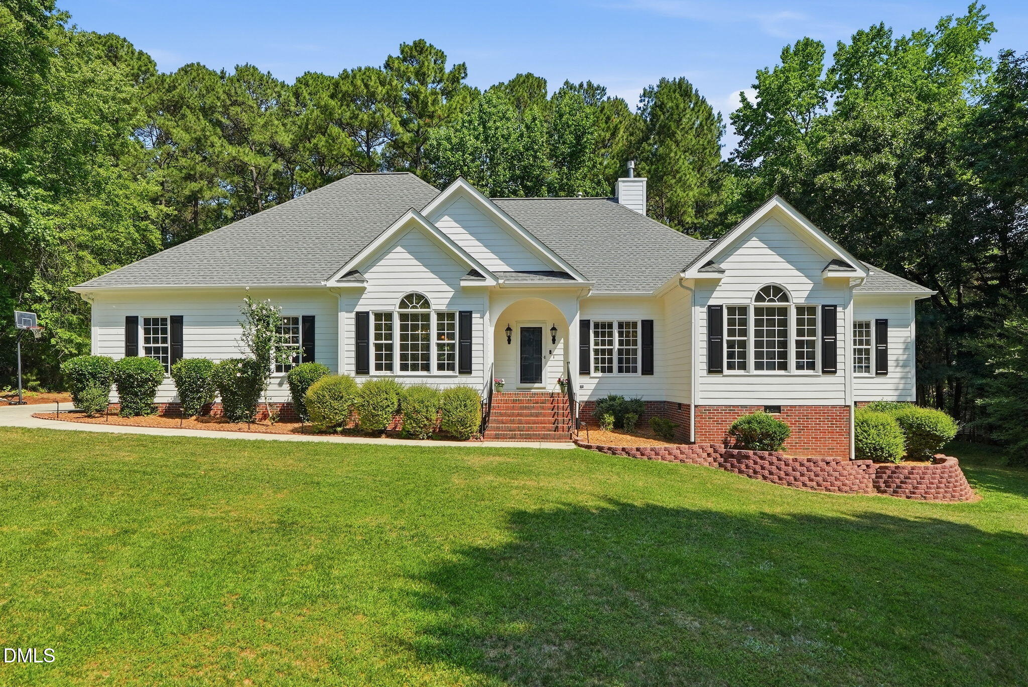 2704 Dray Court
