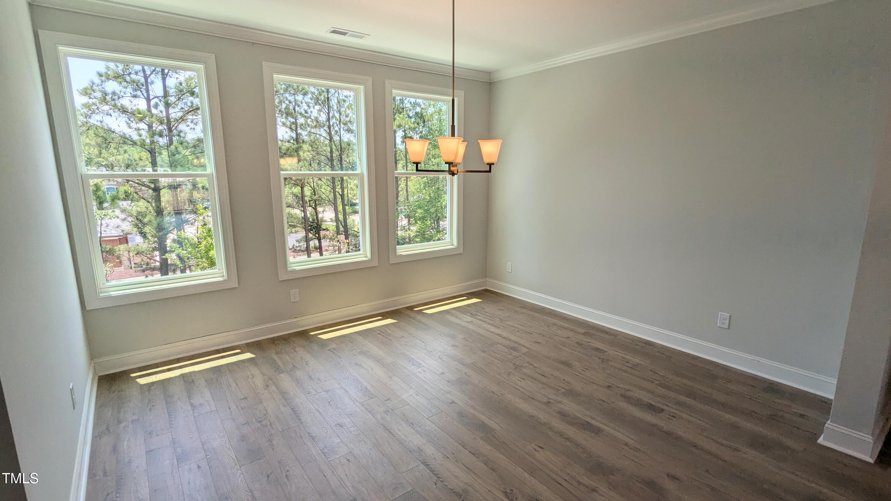 691 Bandon Alley