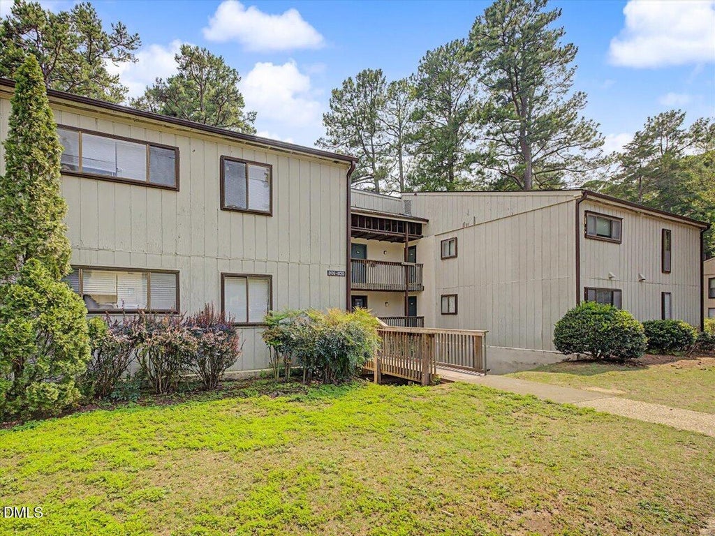 Photo of 618 Pine Ridge Place, Raleigh, NC 27609 (MLS # 10183403)