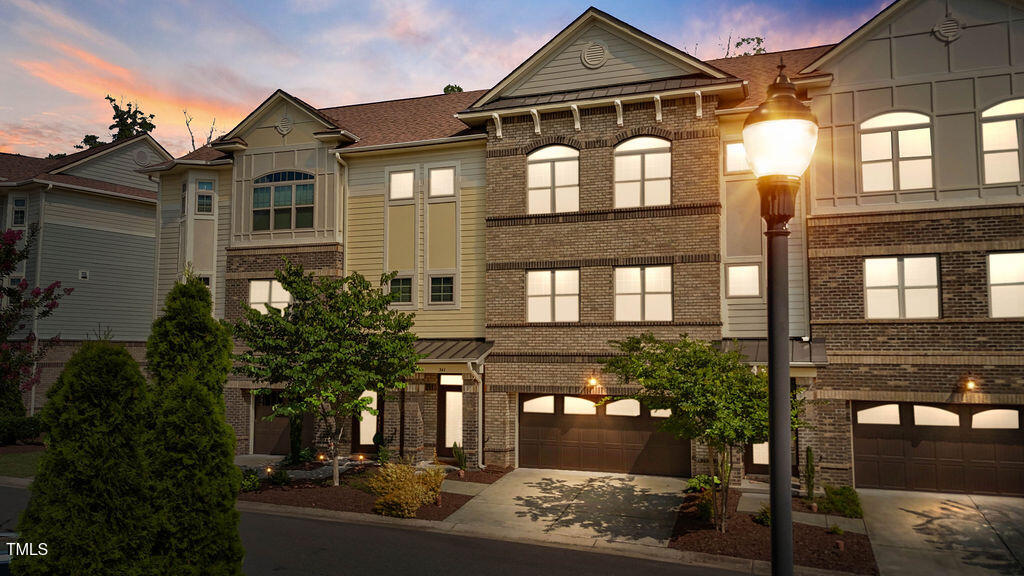 341 View Drive