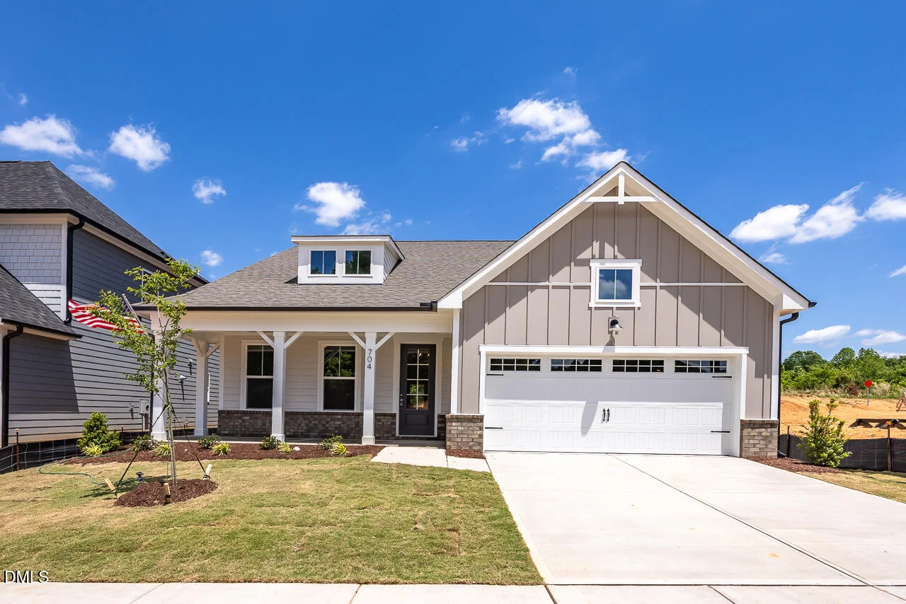 704 Dragonfly Pond Way