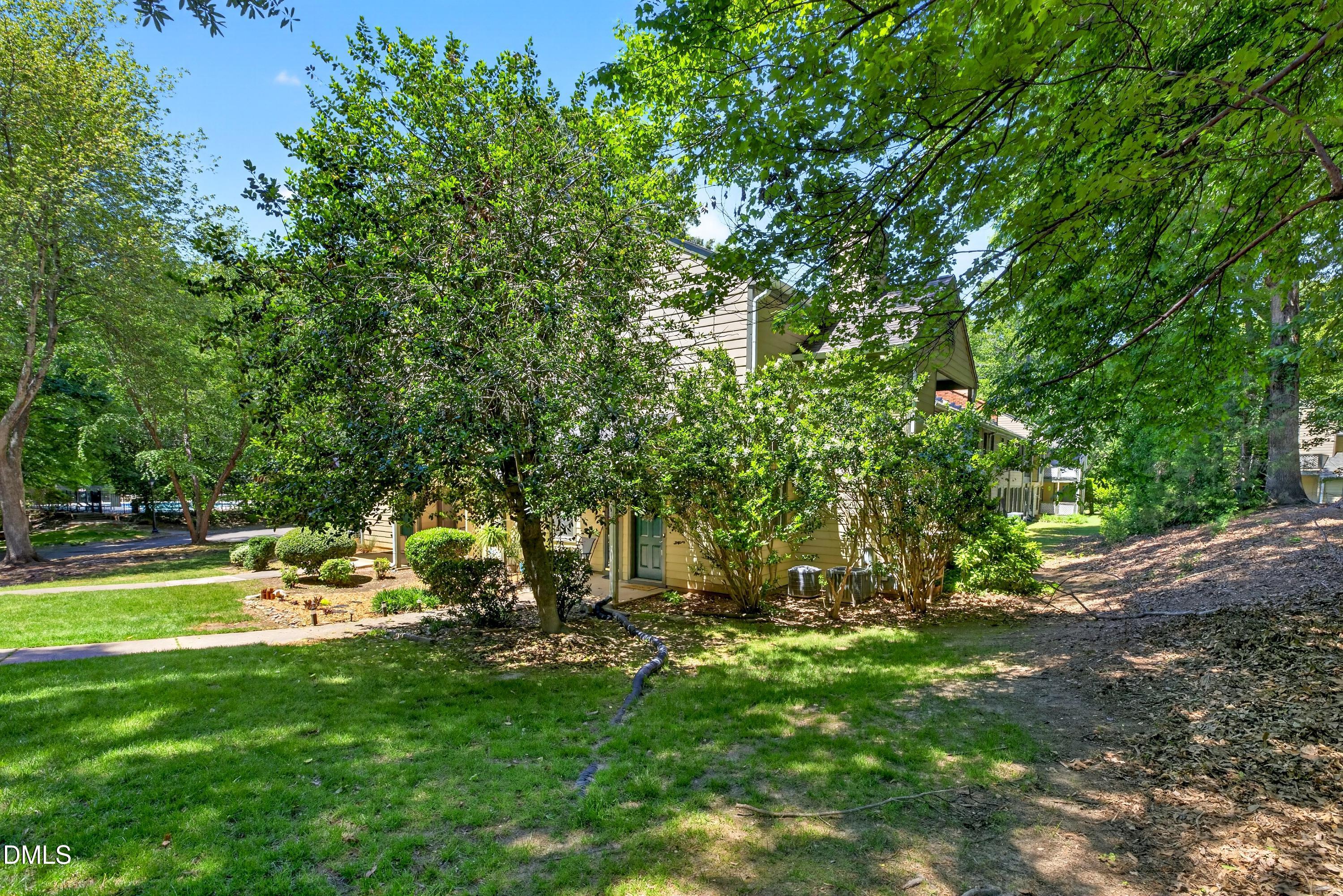 112 Broad Leaf Circle