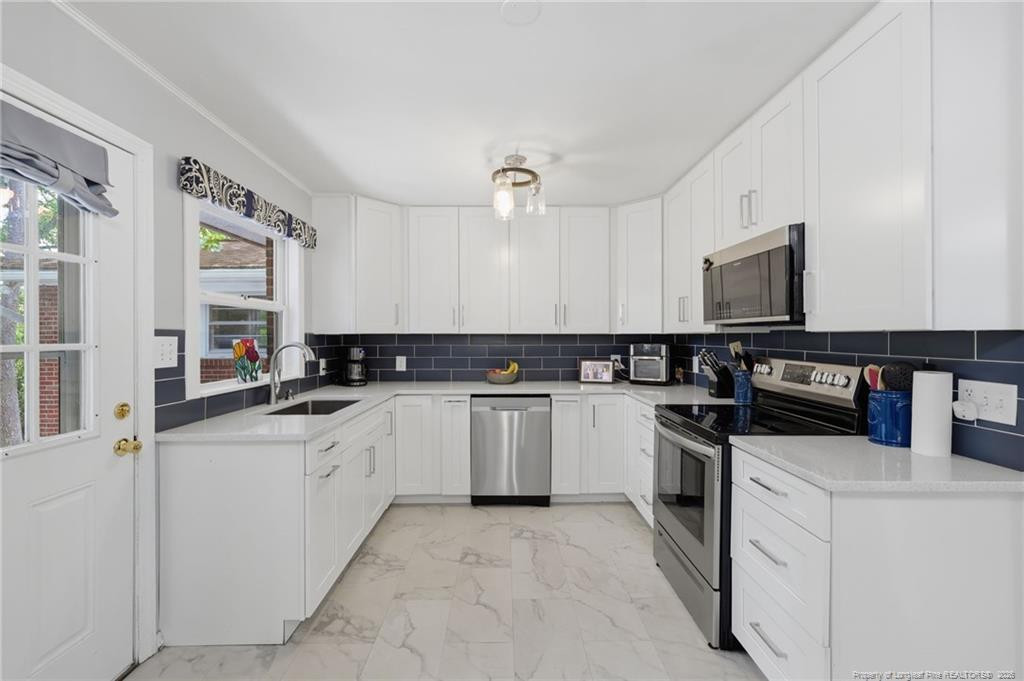 1008 Mohawk Avenue
