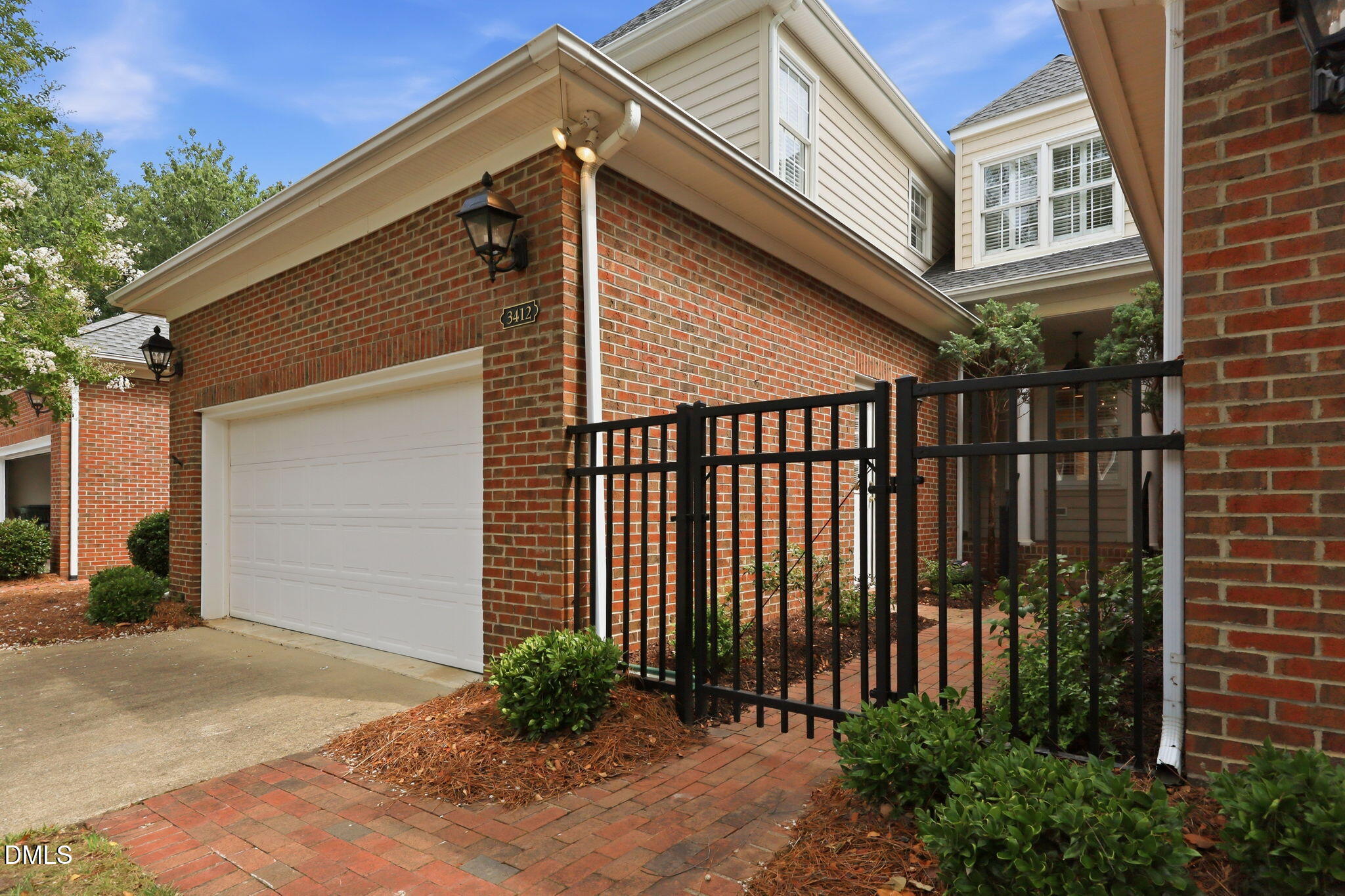 3412 Sir Colleton Court