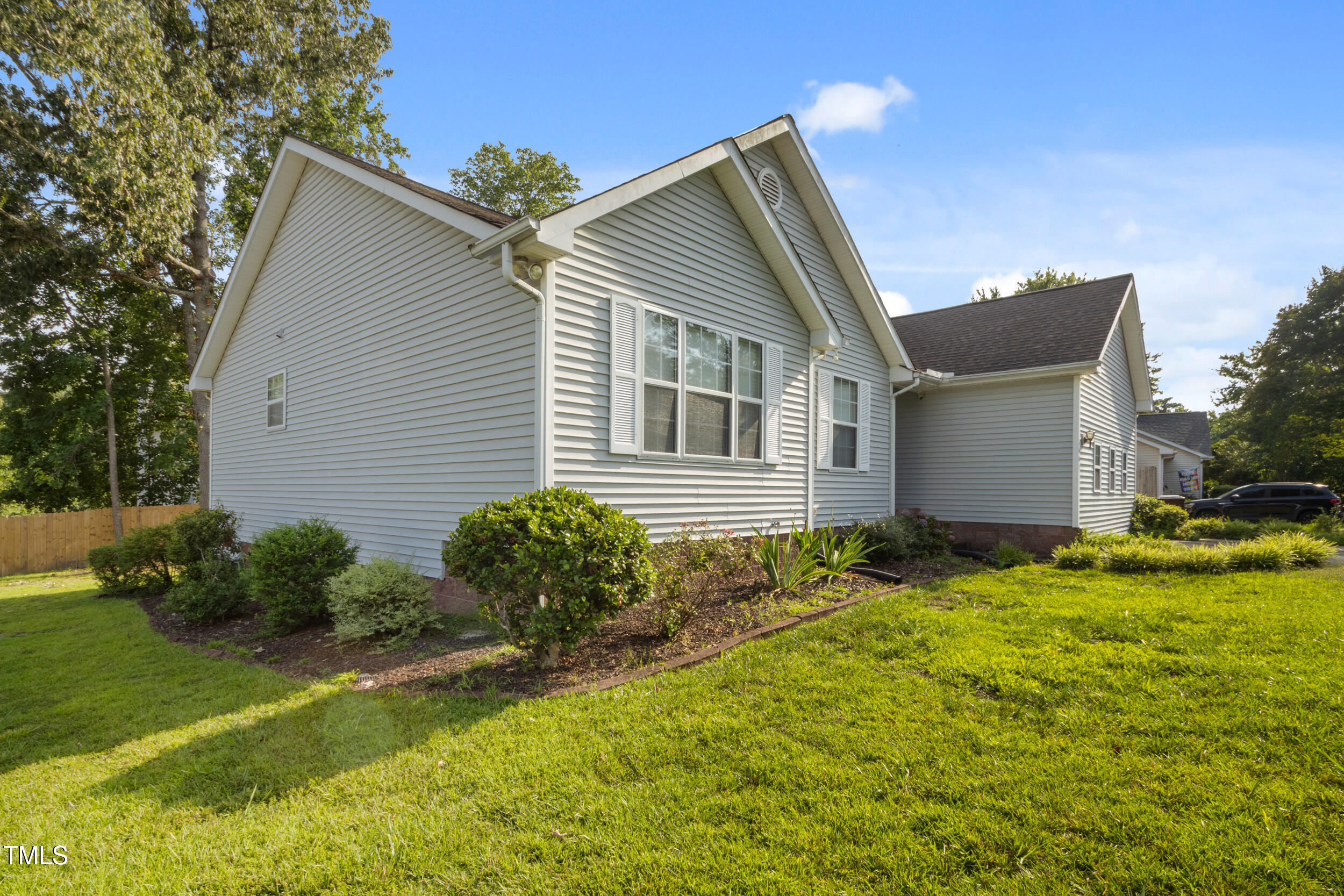 1401 Burchcrest Drive