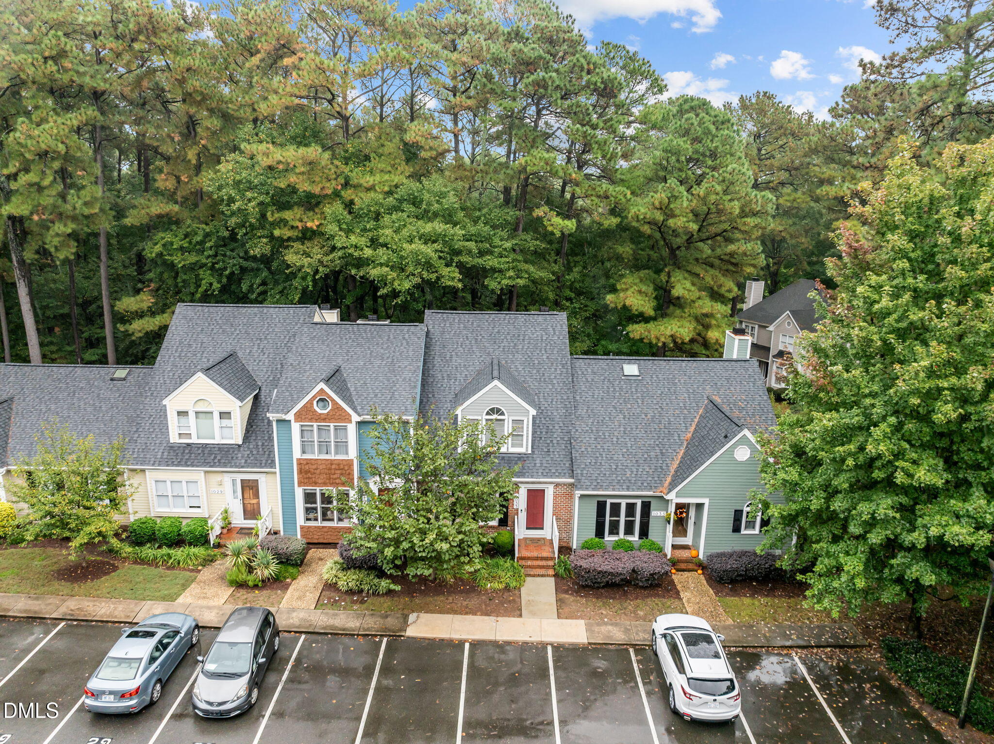 1033 Oak Lake Court