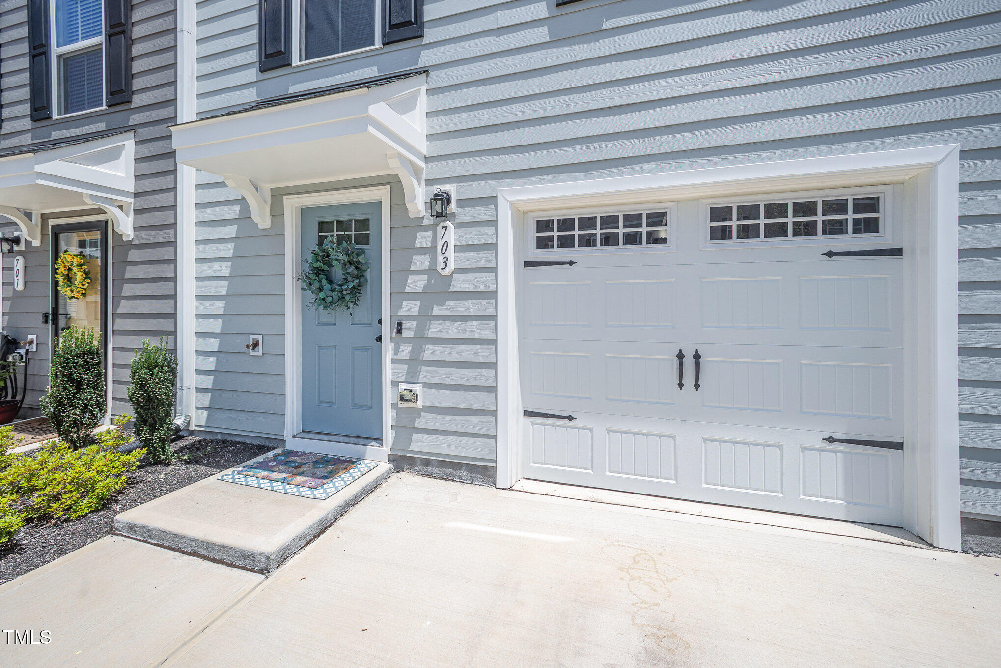 703 Corvette View Knoll