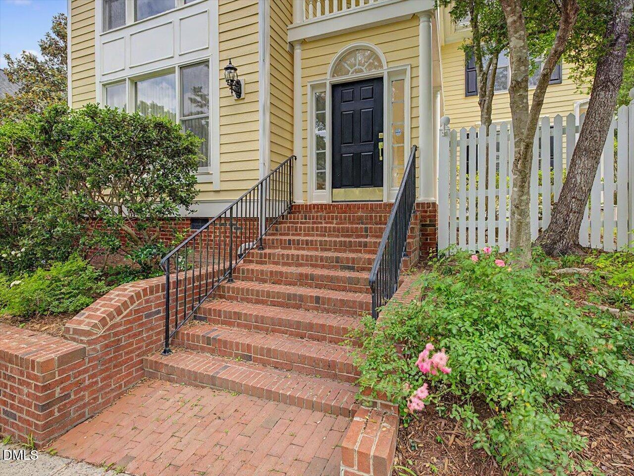 102 Winston Ridge Drive