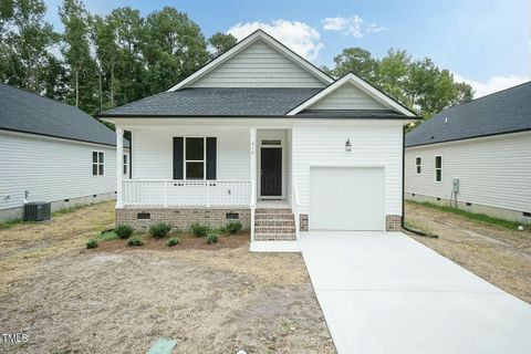 A home in Dunn