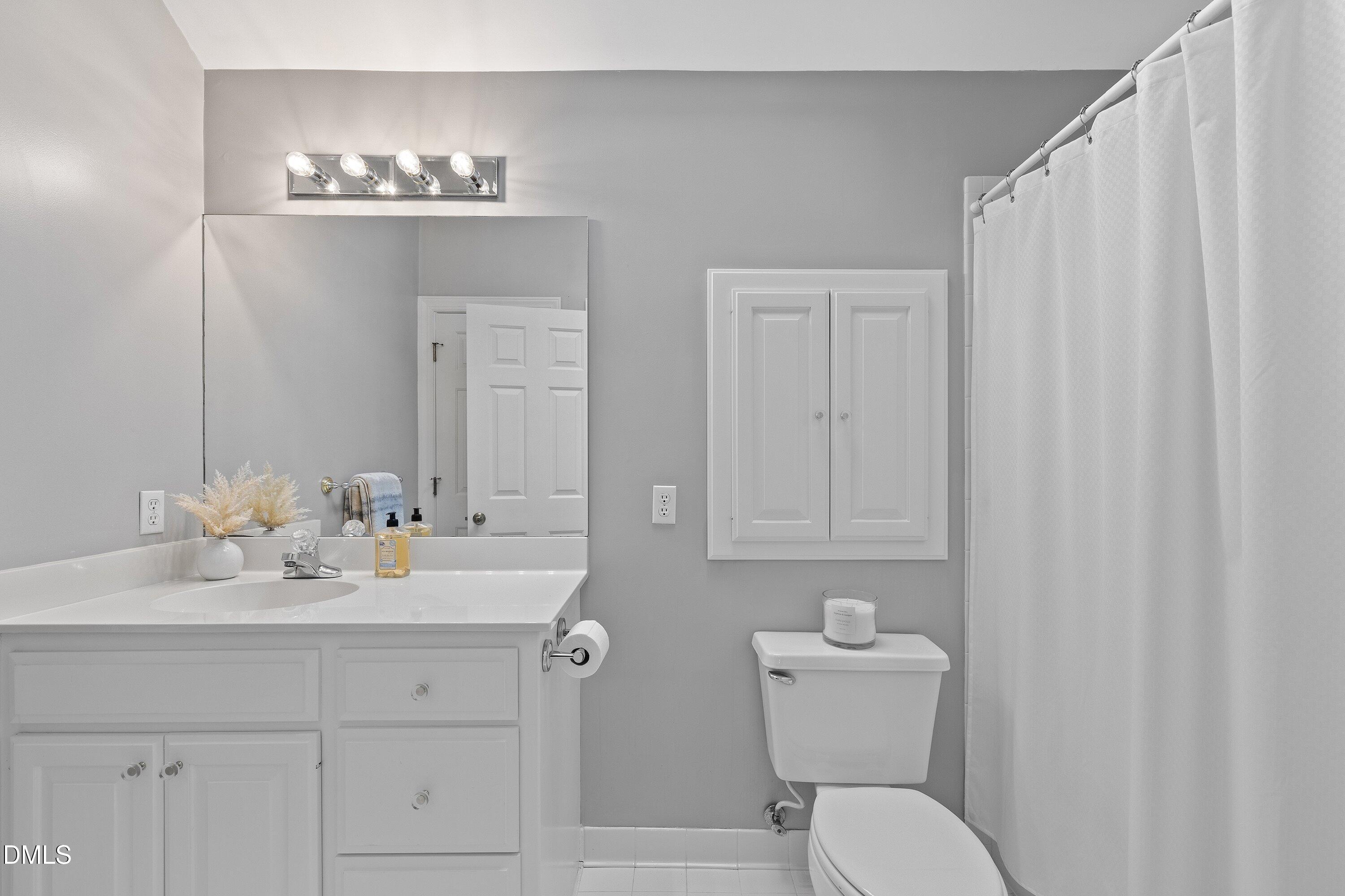 Raleigh, North Carolina 27615, United States, 4 Bedrooms Bedrooms, ,3 BathroomsBathrooms,Residential,Pending,246695