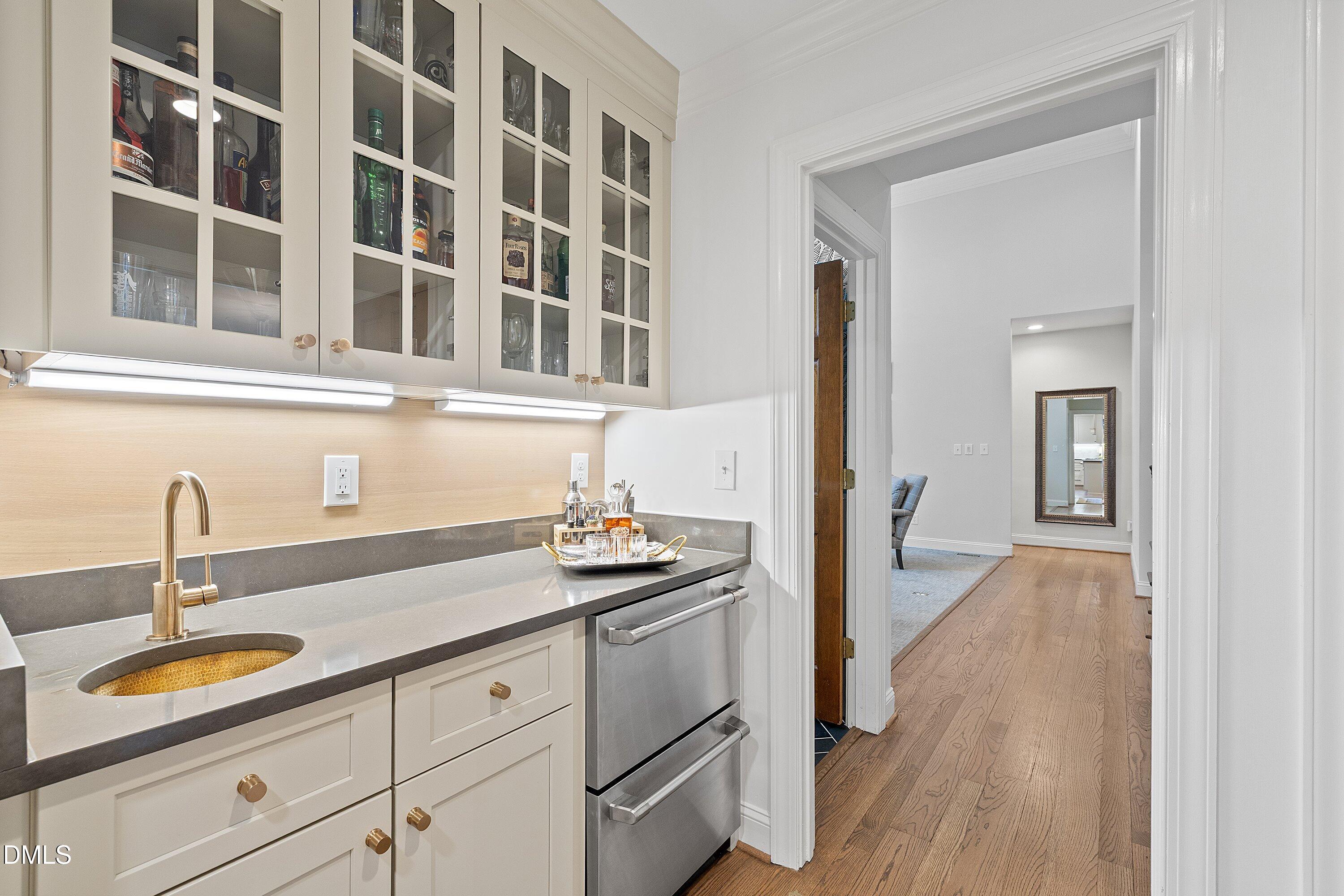 Raleigh, North Carolina 27615, United States, 4 Bedrooms Bedrooms, ,3 BathroomsBathrooms,Residential,Pending,246695