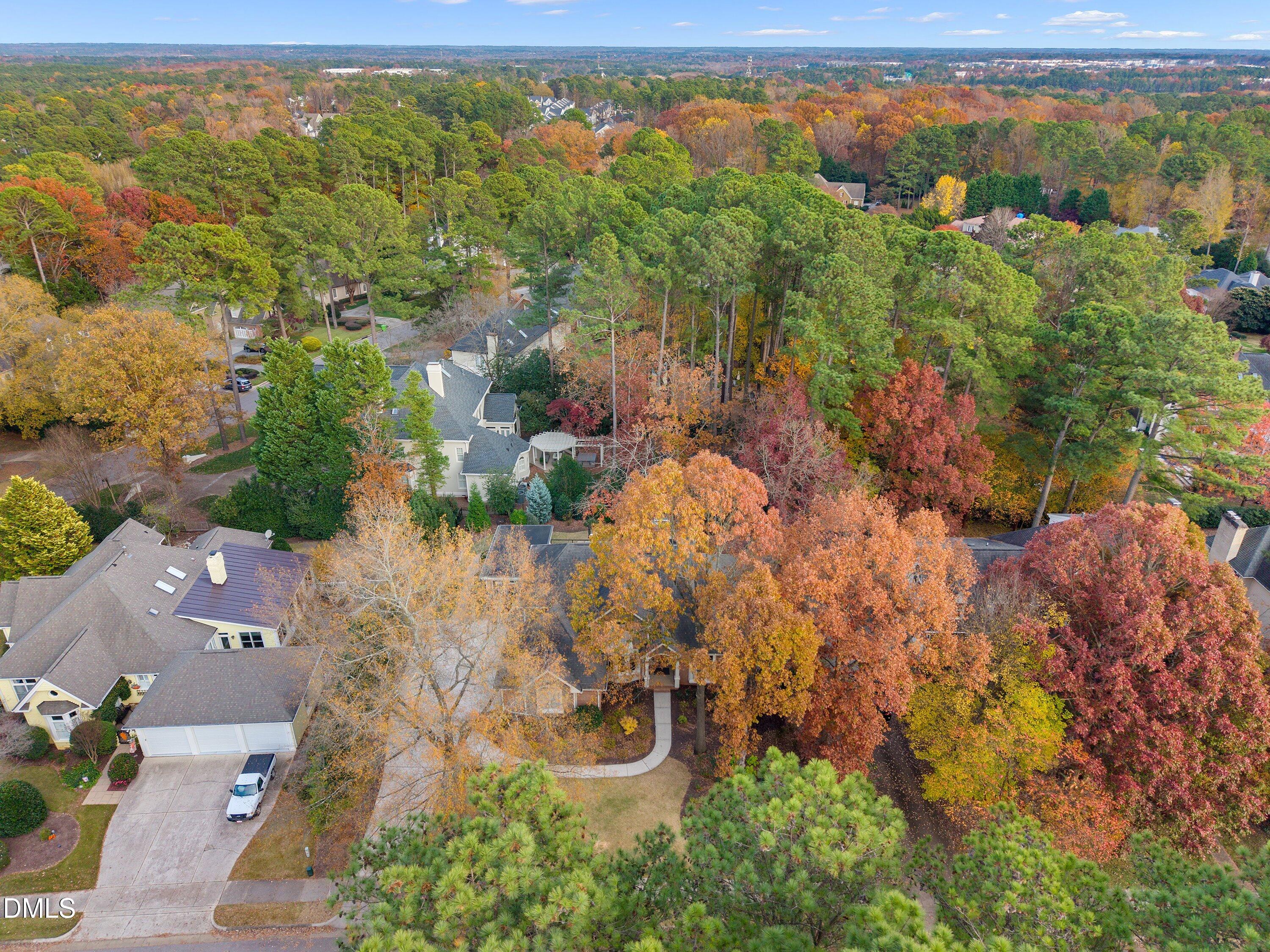 Raleigh, North Carolina 27615, United States, 4 Bedrooms Bedrooms, ,3 BathroomsBathrooms,Residential,Pending,246695