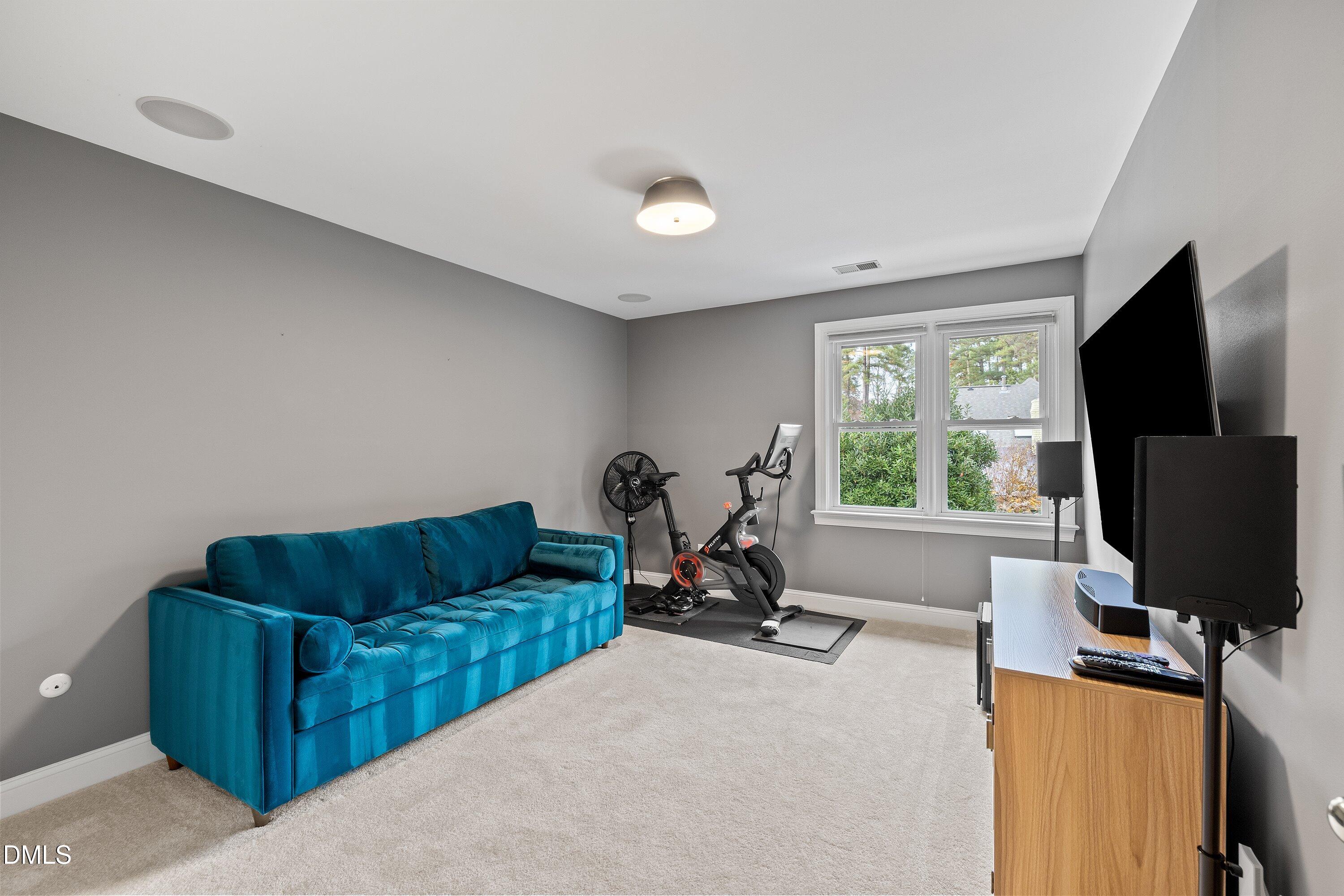 Raleigh, North Carolina 27615, United States, 4 Bedrooms Bedrooms, ,3 BathroomsBathrooms,Residential,Pending,246695