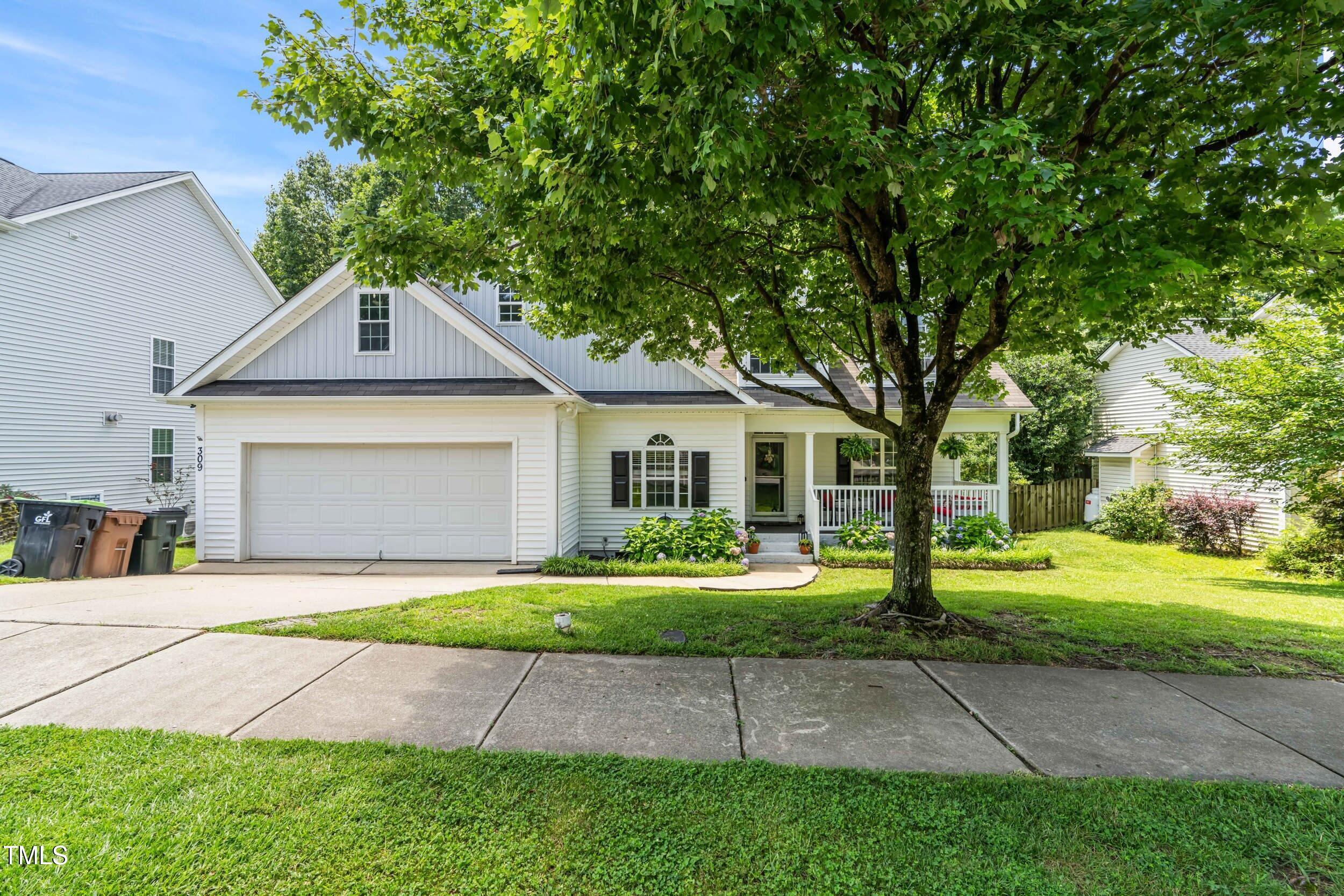309 Holly Thorn