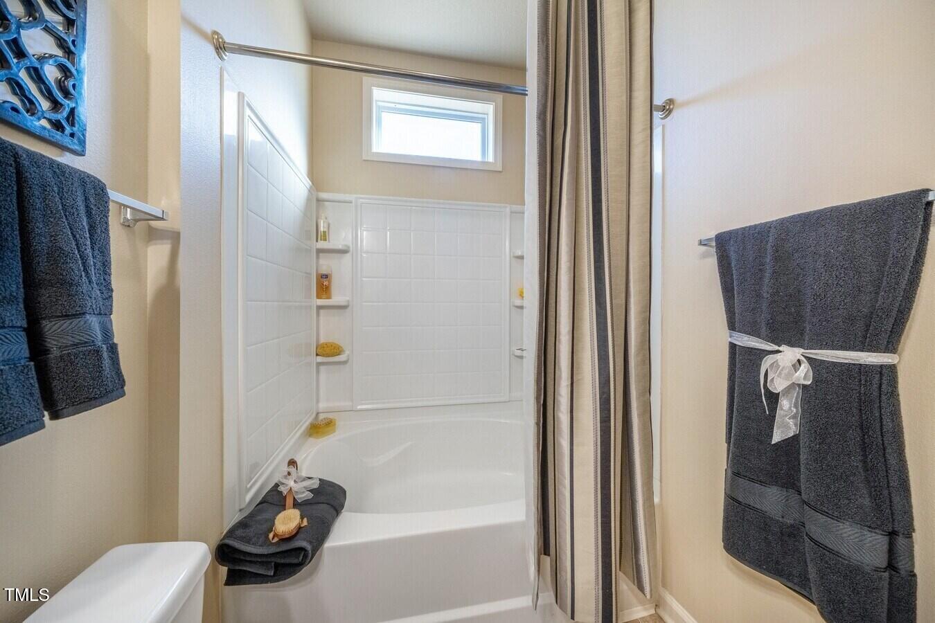 Apex, North Carolina 27502, United States, 1 Bedroom Bedrooms, ,1 BathroomBathrooms,Residential,Active,47270