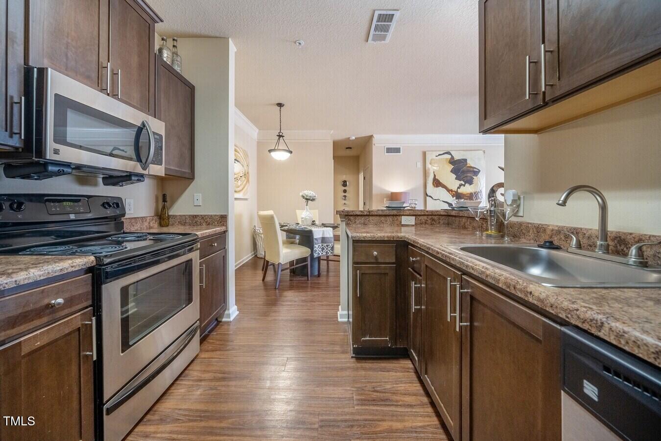 Apex, North Carolina 27502, United States, 1 Bedroom Bedrooms, ,1 BathroomBathrooms,Residential,Active,47270