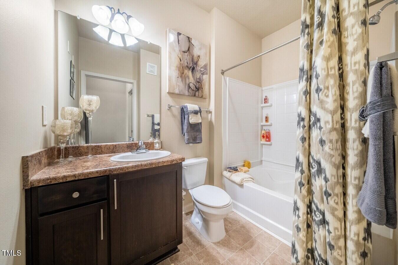 Apex, North Carolina 27502, United States, 1 Bedroom Bedrooms, ,1 BathroomBathrooms,Residential,Active,47270