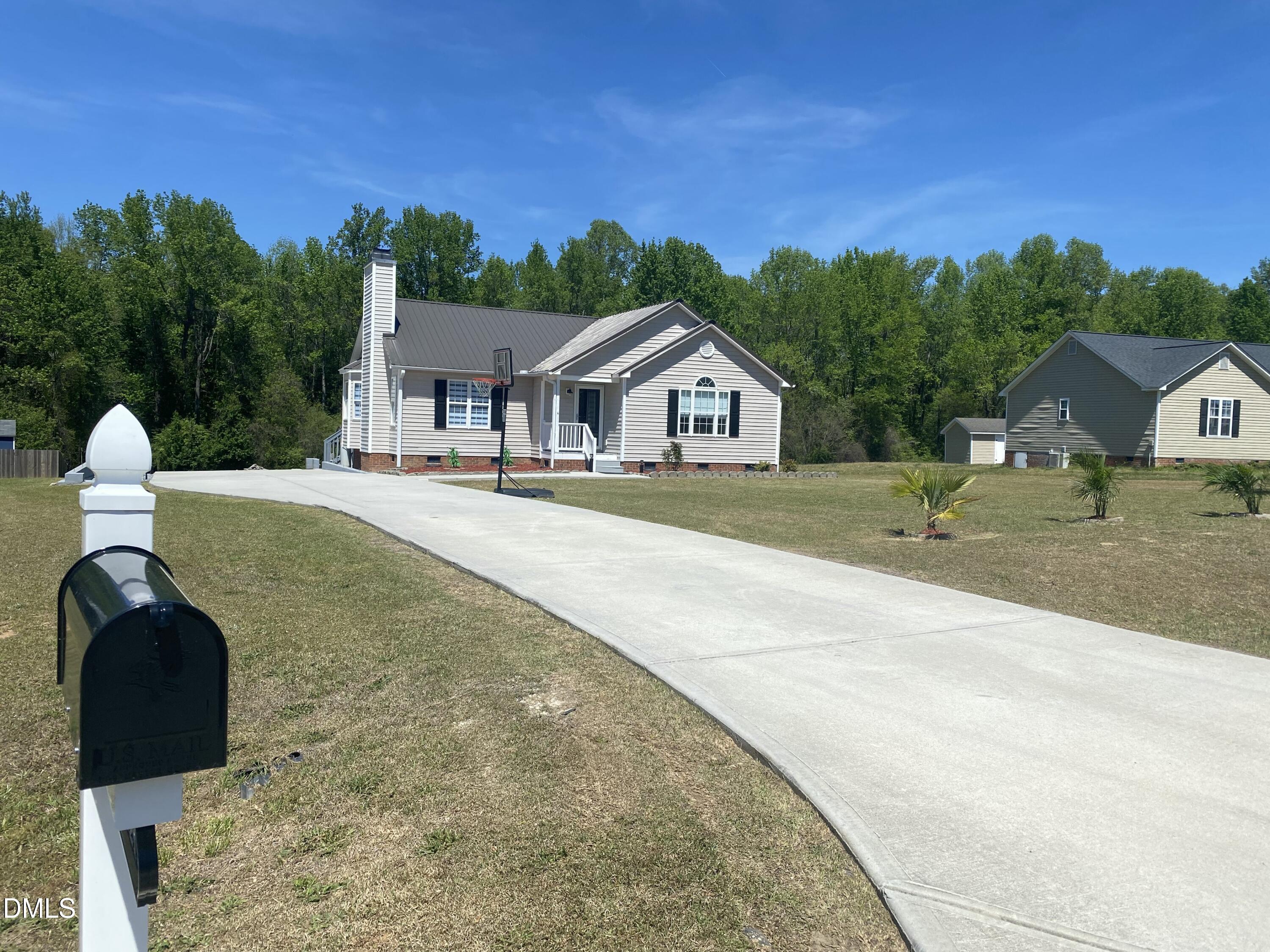 1021 Forest Glen Drive