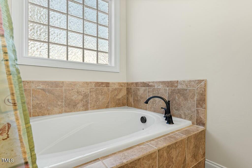 Sanford, North Carolina 27330, United States, 3 Bedrooms Bedrooms, ,2 BathroomsBathrooms,Residential,Active,92726