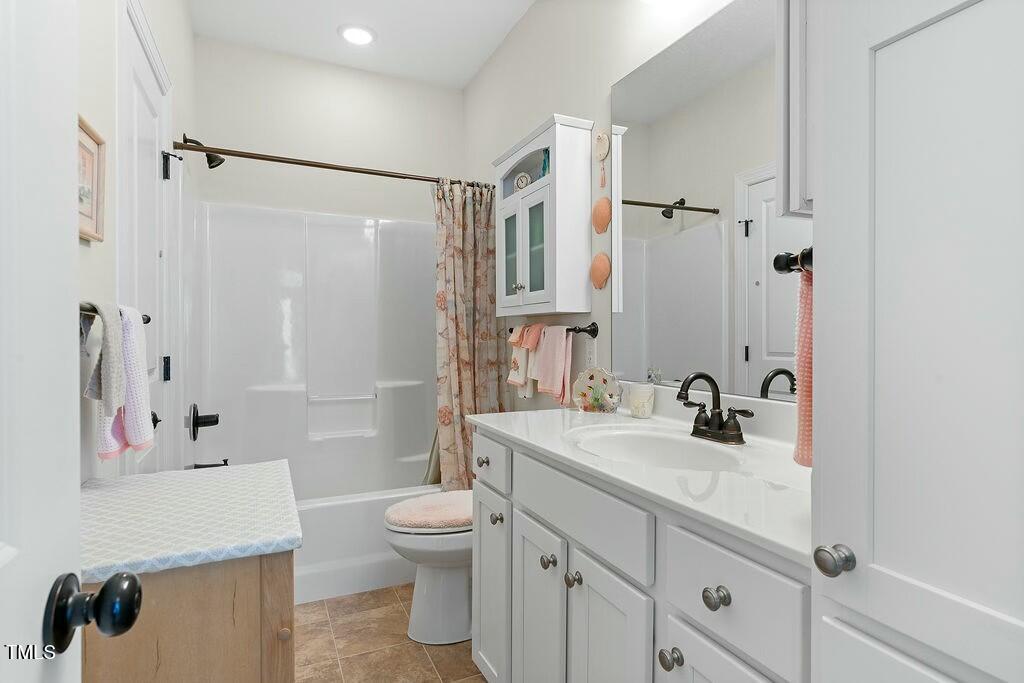 Sanford, North Carolina 27330, United States, 3 Bedrooms Bedrooms, ,2 BathroomsBathrooms,Residential,Active,92726