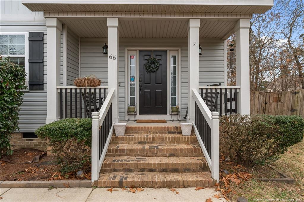 66 Cross Roads Court