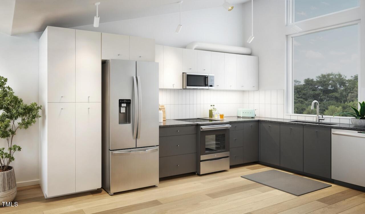 106 Broadway Street 106