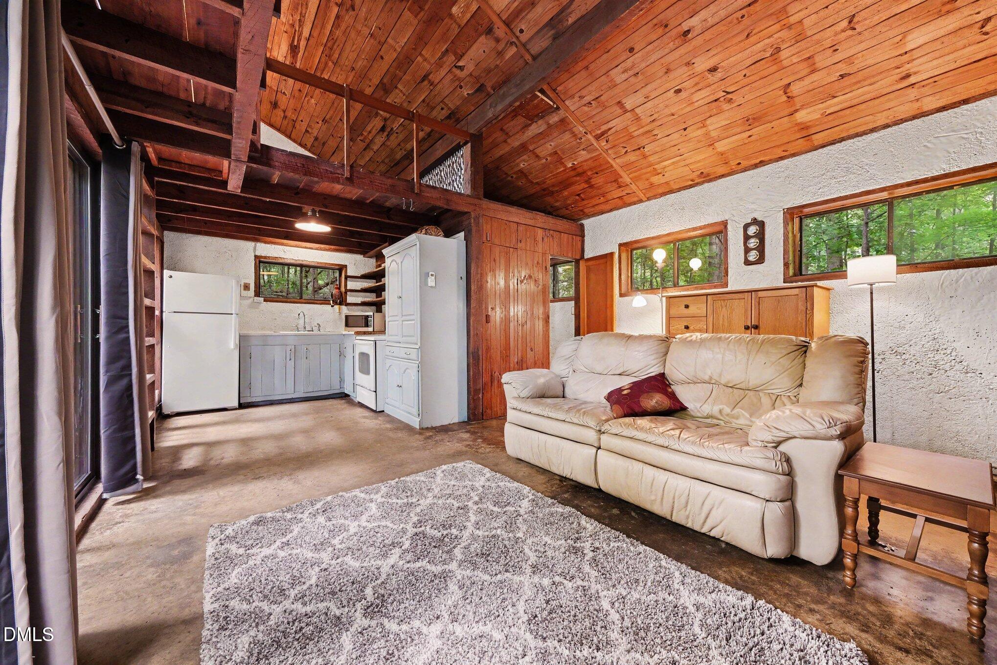 179 Hickory Pond Road