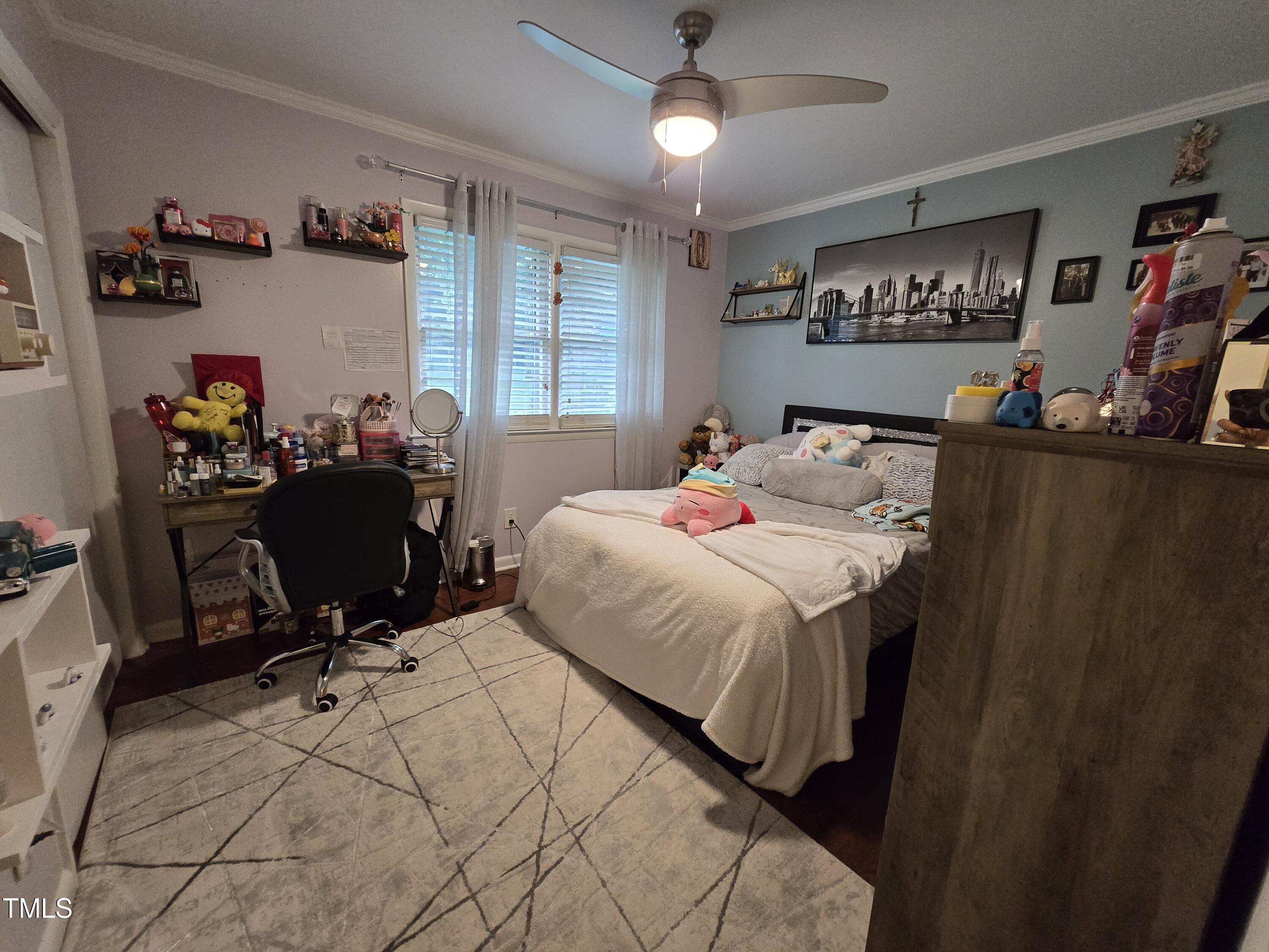 6009 Woodcrest Drive