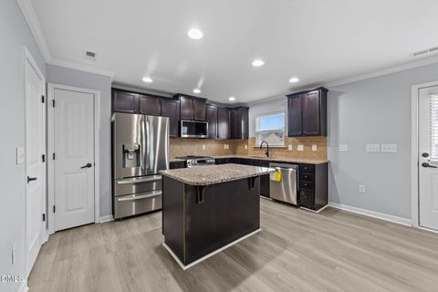 2616 Fortrose Lane Fuquay Varina NC 27526