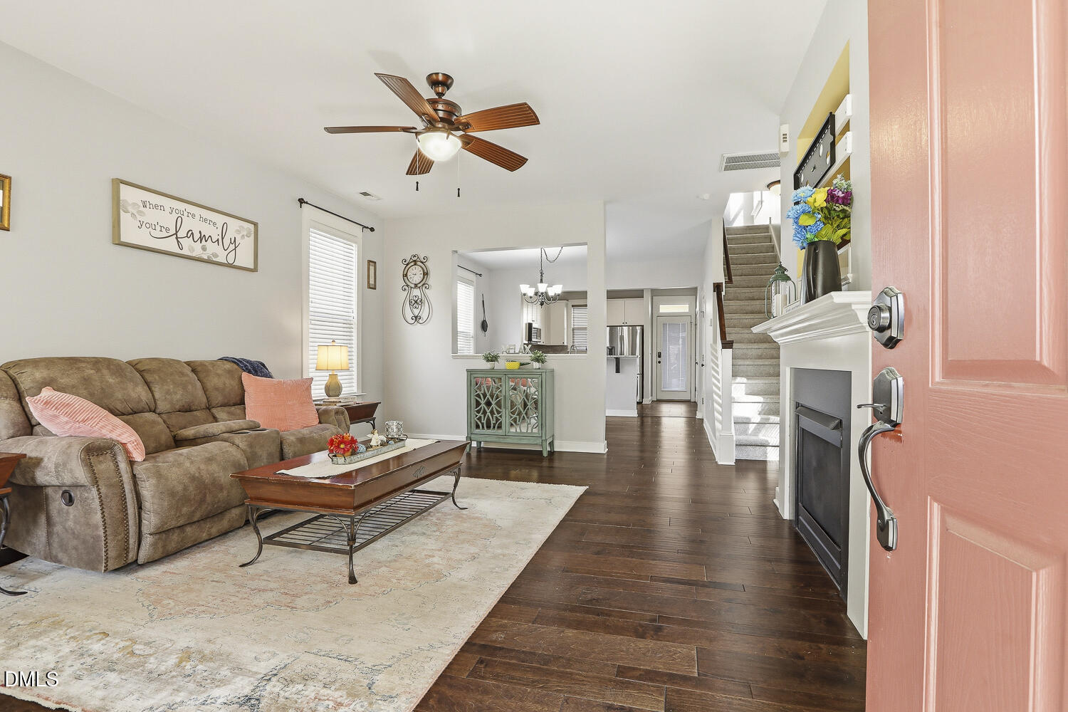 4418 Crystal Breeze Street