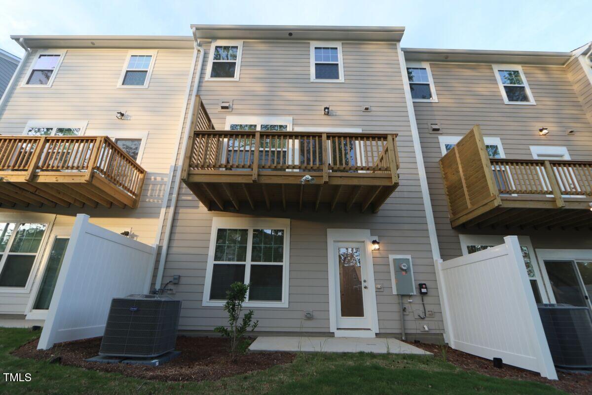 2323 Hunter Woods Drive #566