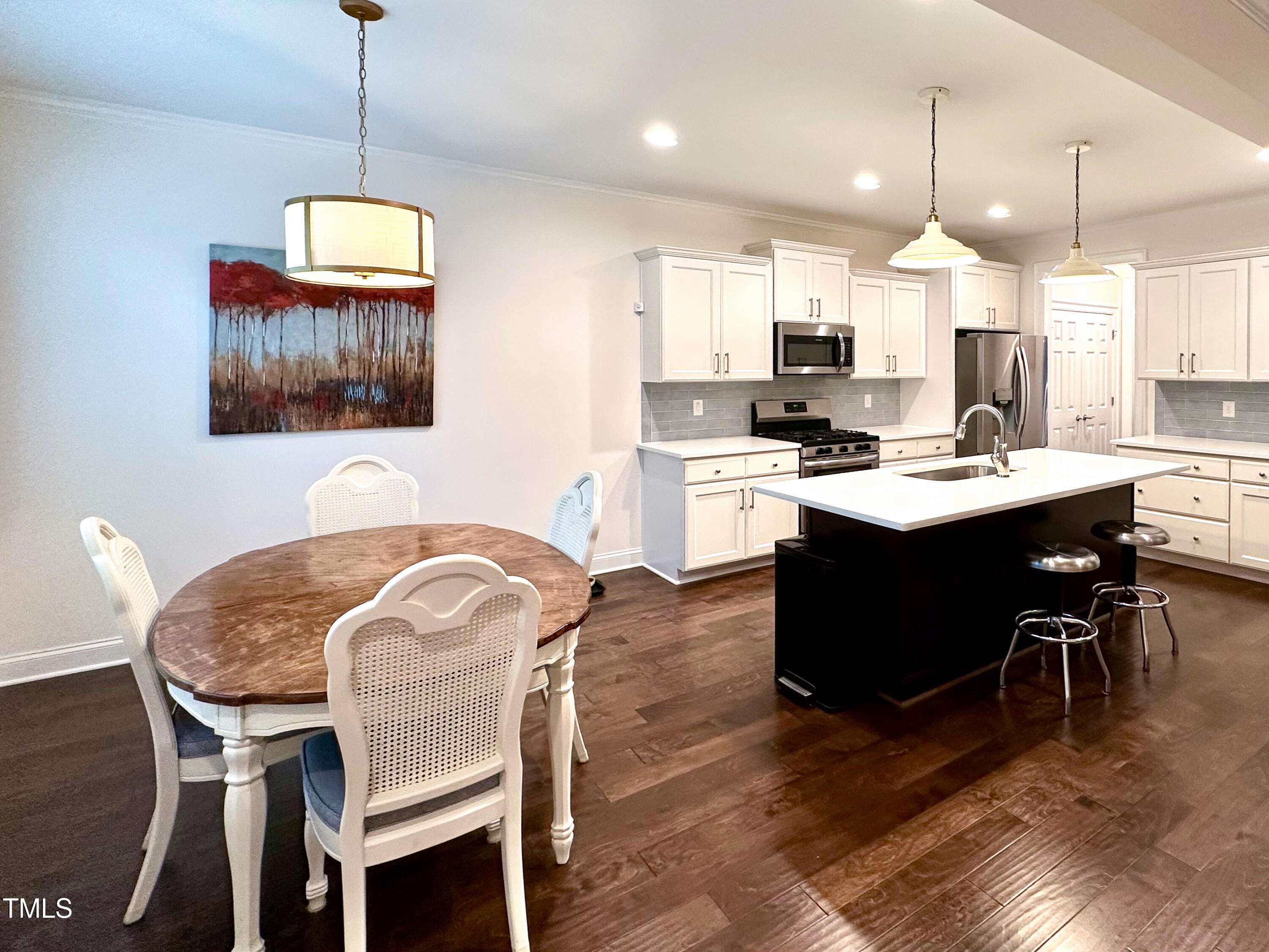 409 Eagle Court
