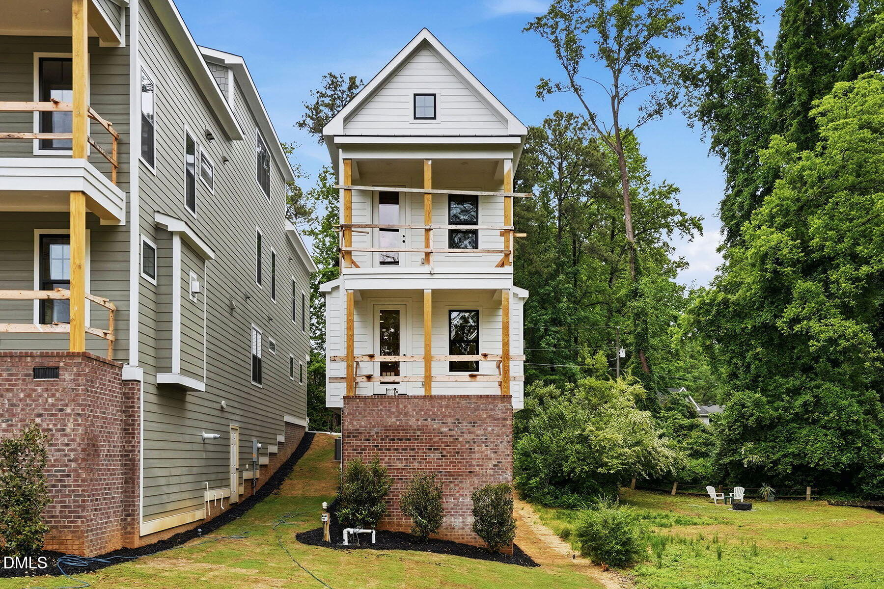 502 W Chatham Street