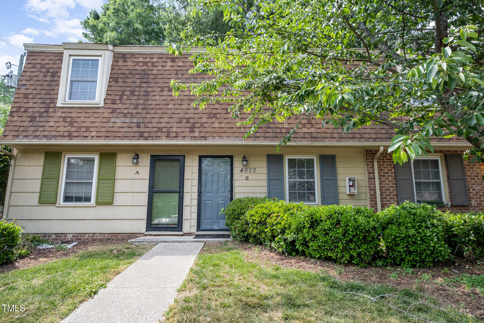 4822 Blue Bird Court B