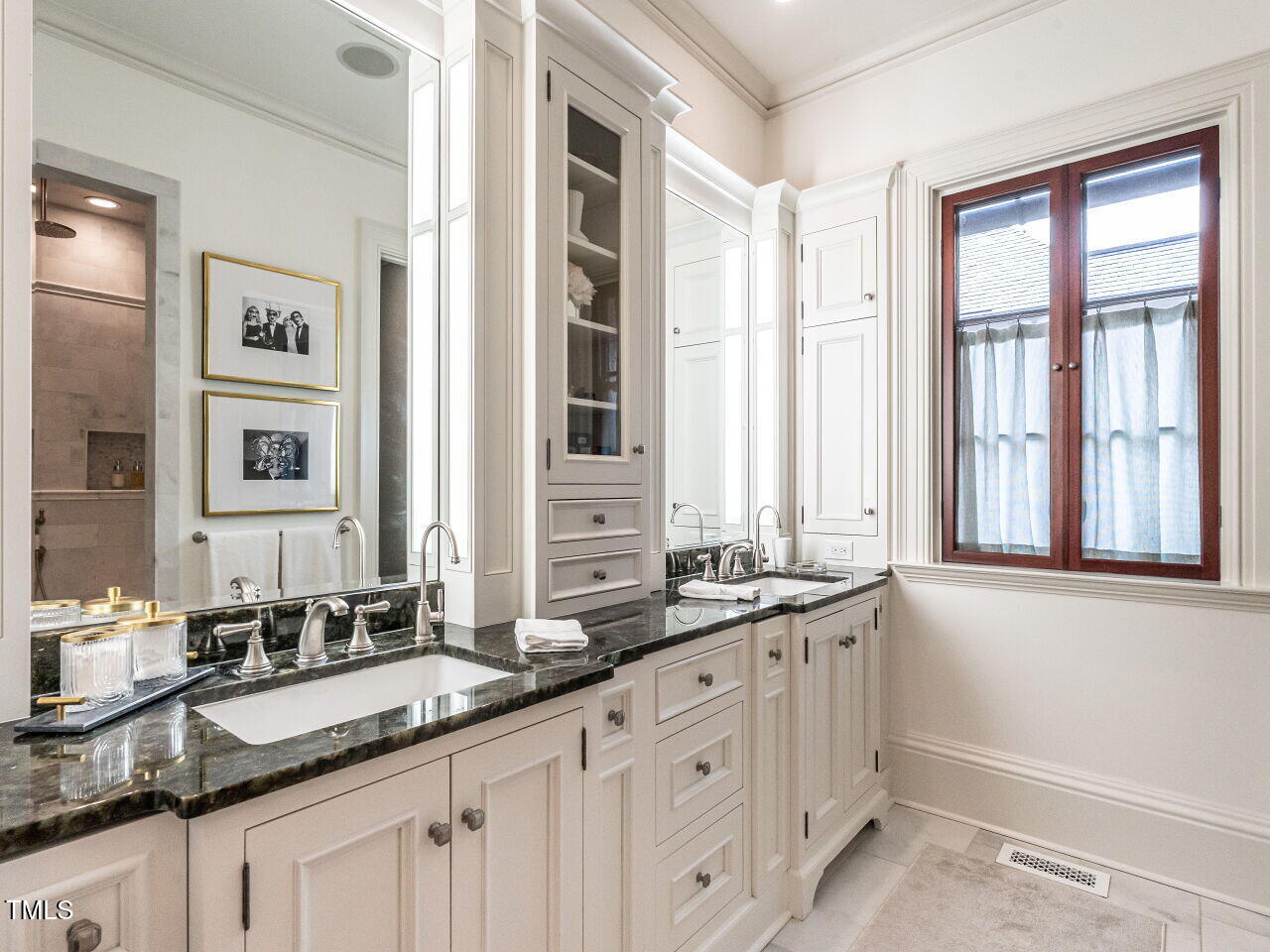 Durham, North Carolina 27713, United States, 5 Bedrooms Bedrooms, ,8 BathroomsBathrooms,Residential,Active,208938