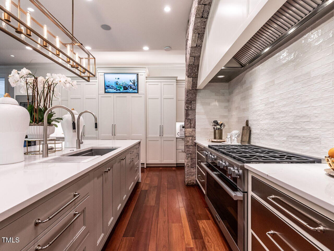 Durham, North Carolina 27713, United States, 5 Bedrooms Bedrooms, ,8 BathroomsBathrooms,Residential,Active,208938