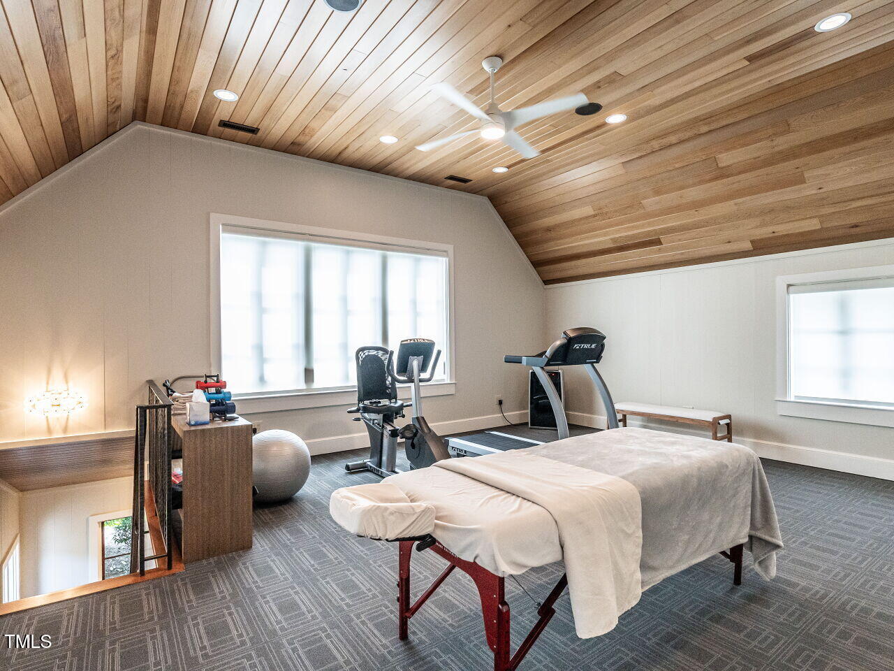 Durham, North Carolina 27713, United States, 5 Bedrooms Bedrooms, ,8 BathroomsBathrooms,Residential,Active,208938