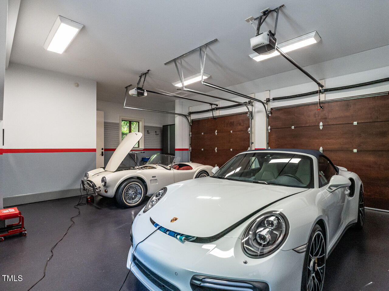 Durham, North Carolina 27713, United States, 5 Bedrooms Bedrooms, ,8 BathroomsBathrooms,Residential,Active,208938