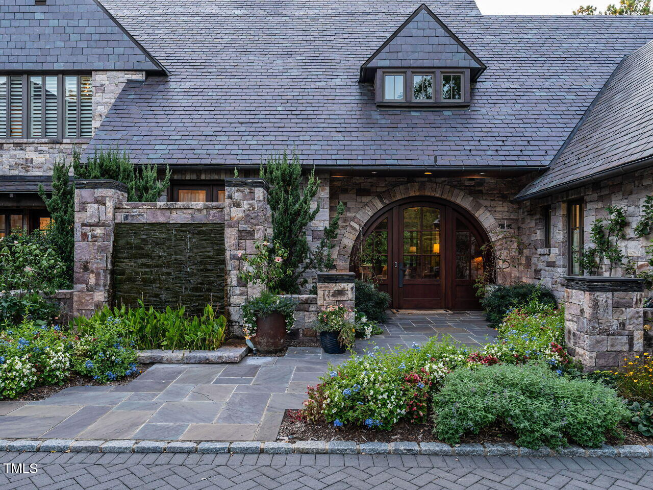 Durham, North Carolina 27713, United States, 5 Bedrooms Bedrooms, ,8 BathroomsBathrooms,Residential,Active,208938